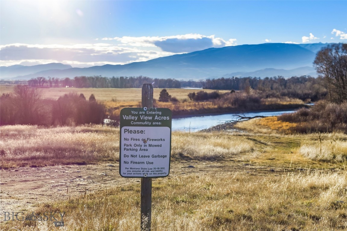 60 Rocky Hollow Trail