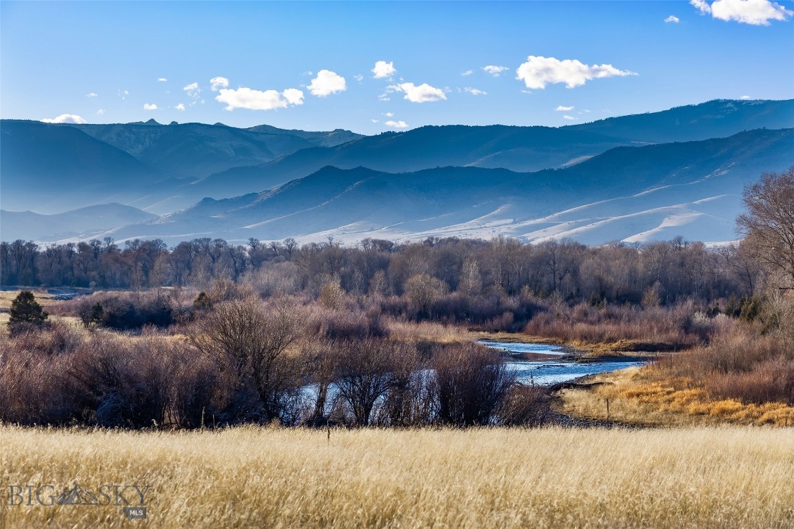 60 Rocky Hollow Trail