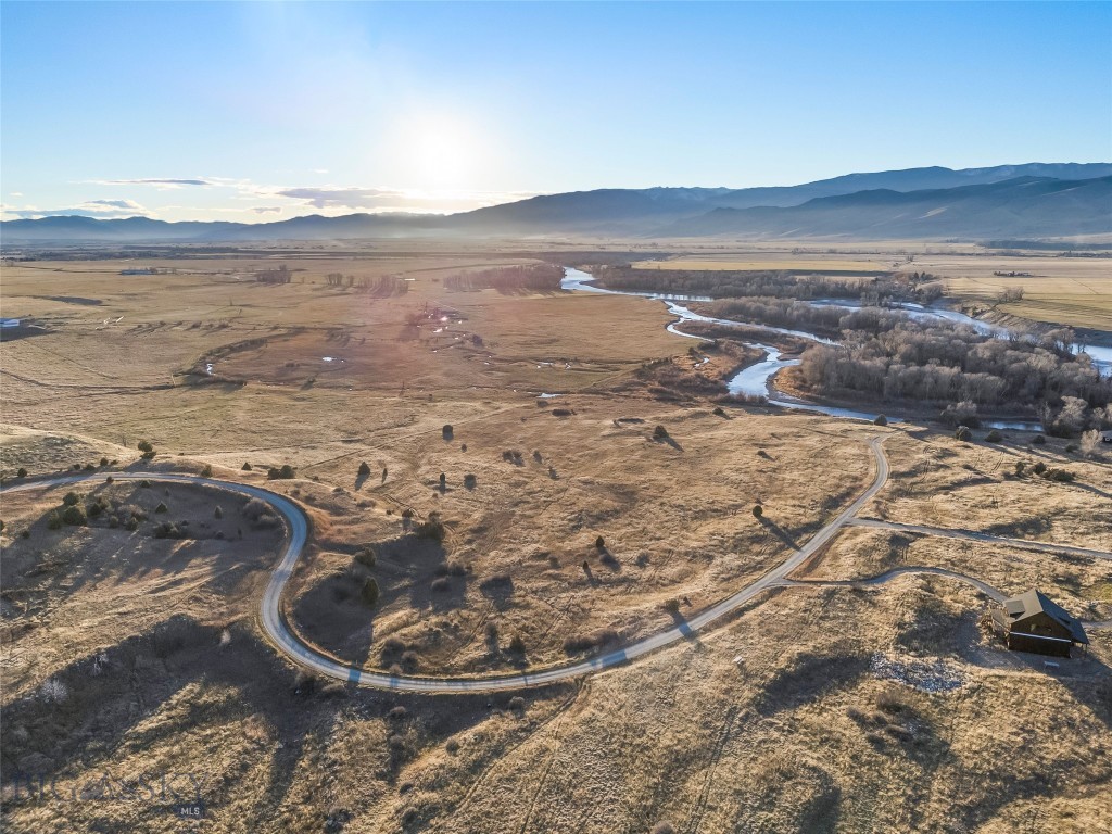 60 Rocky Hollow Trail