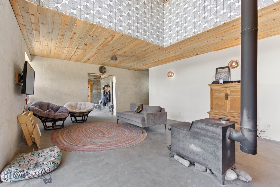 11893 Antelope Valley Road