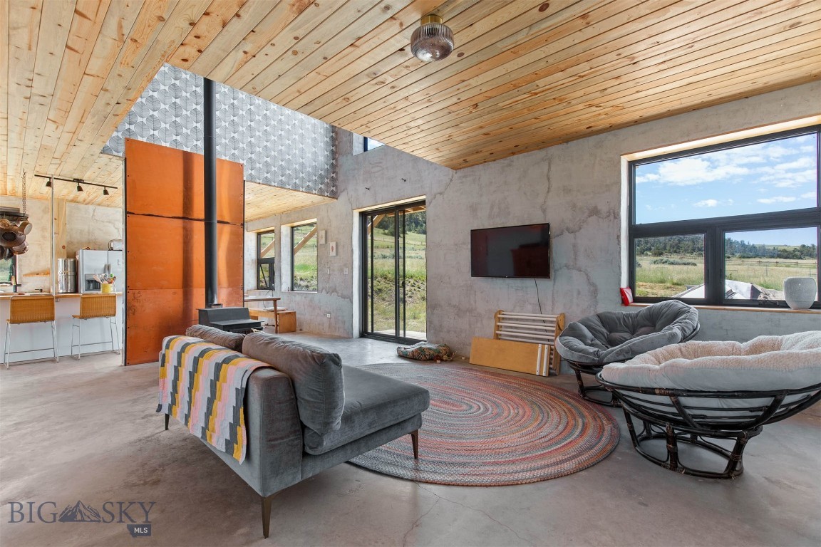 11893 Antelope Valley Road