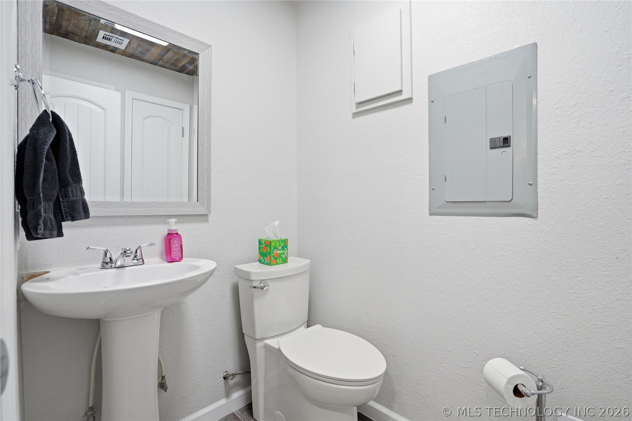 17501 W 151st Street S