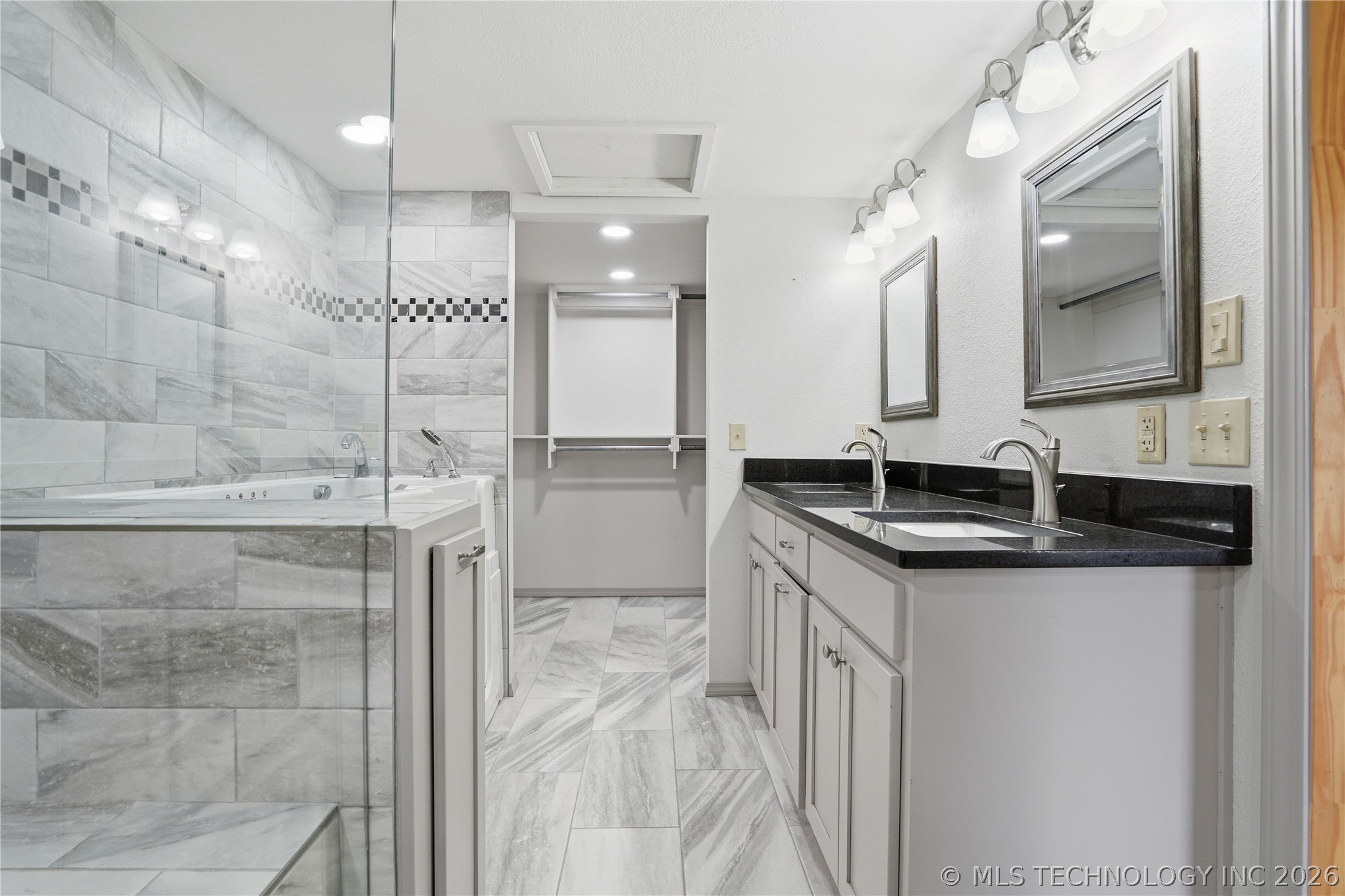 17501 W 151st Street S