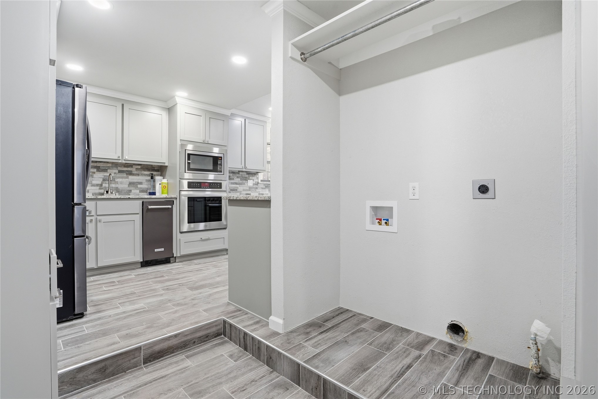 17501 W 151st Street S