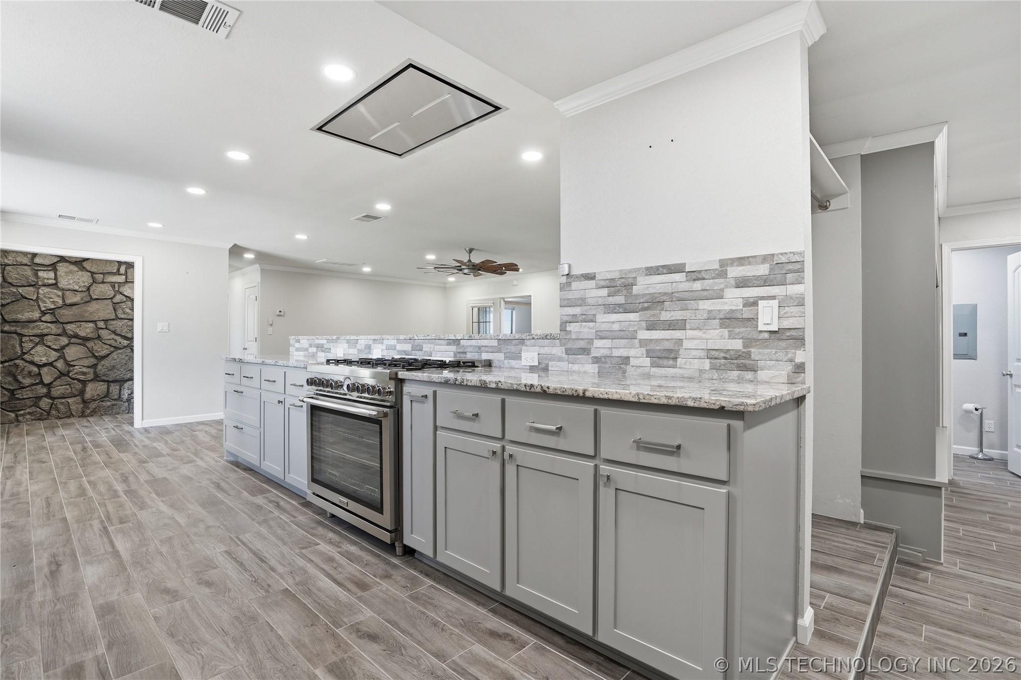 17501 W 151st Street S
