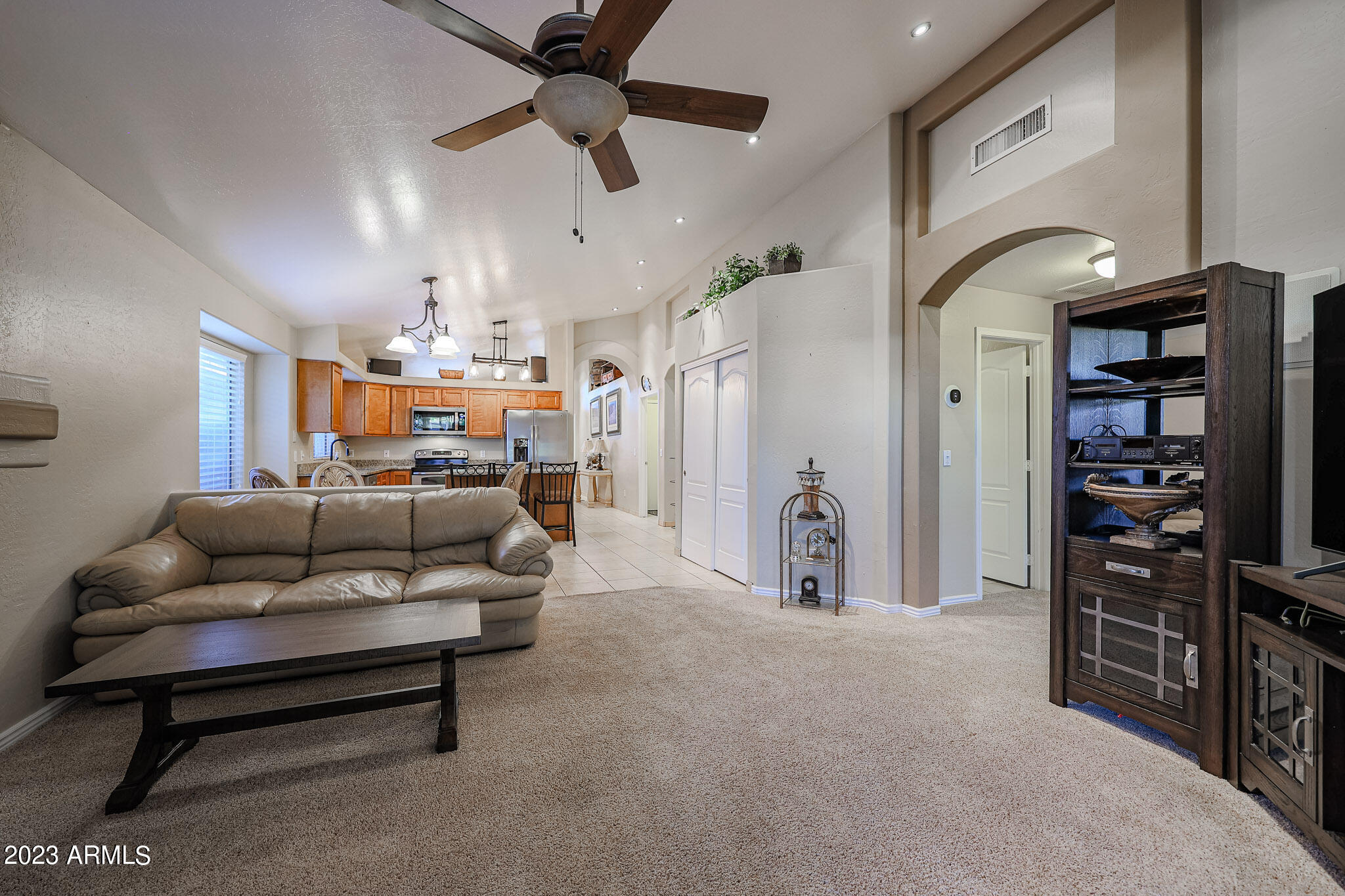 110 W ROSEMONTE Drive