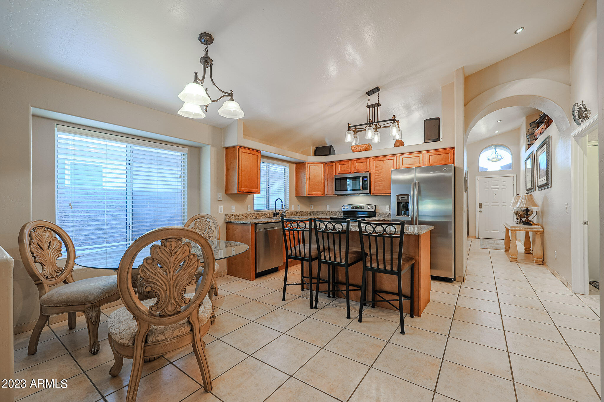 110 W ROSEMONTE Drive