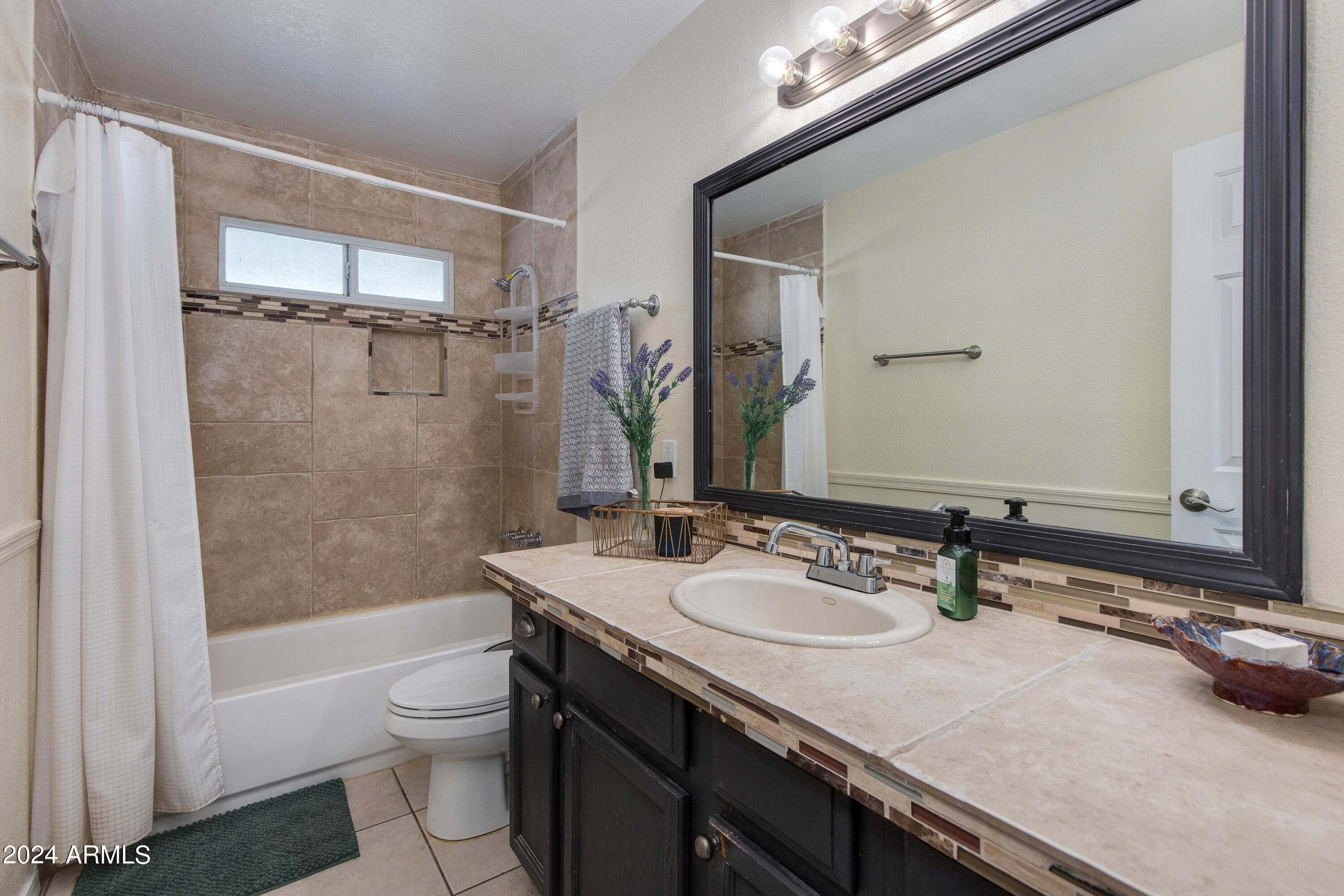 13226 N 40TH Place