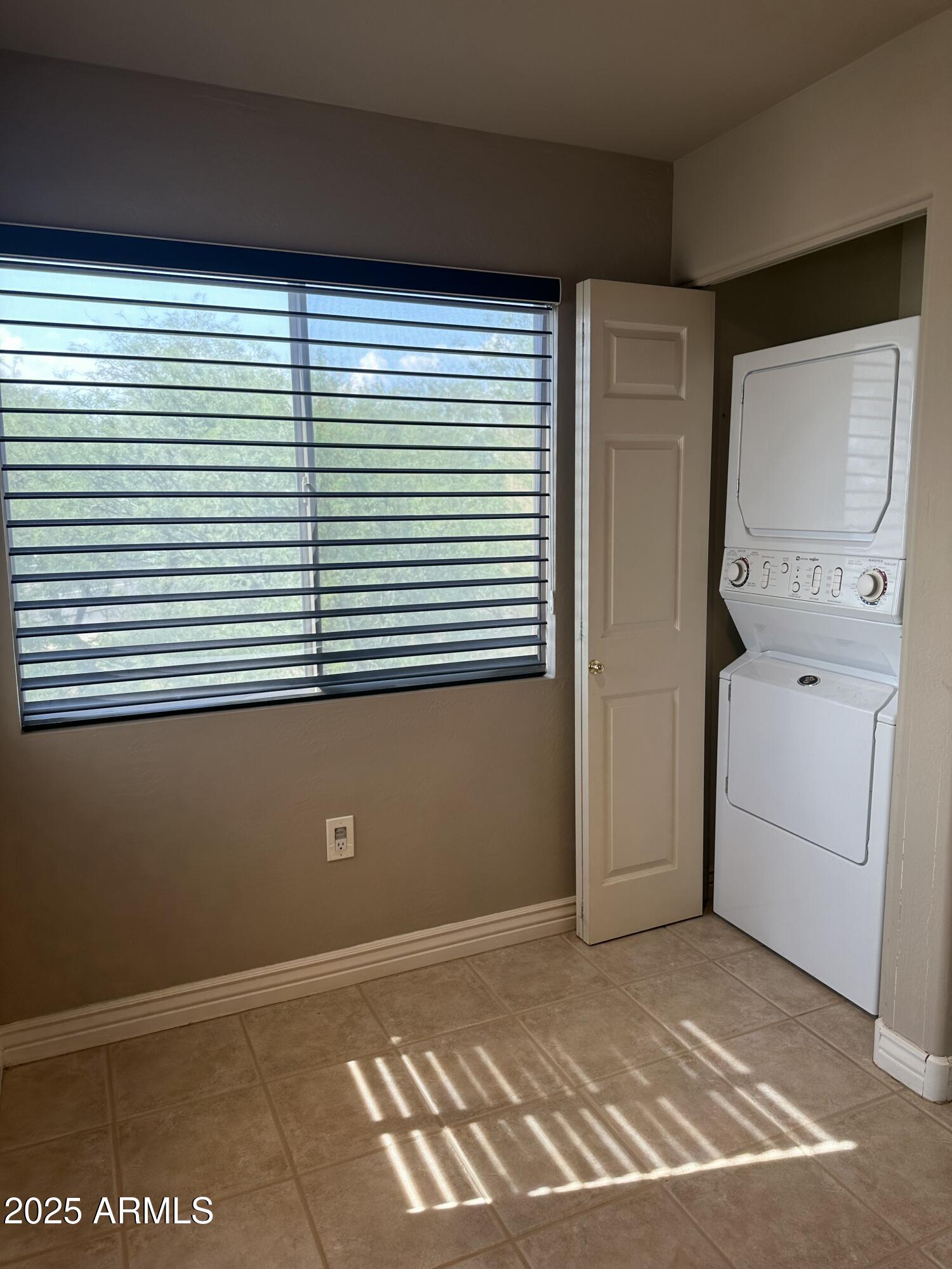 16801 N 94TH Street 2061