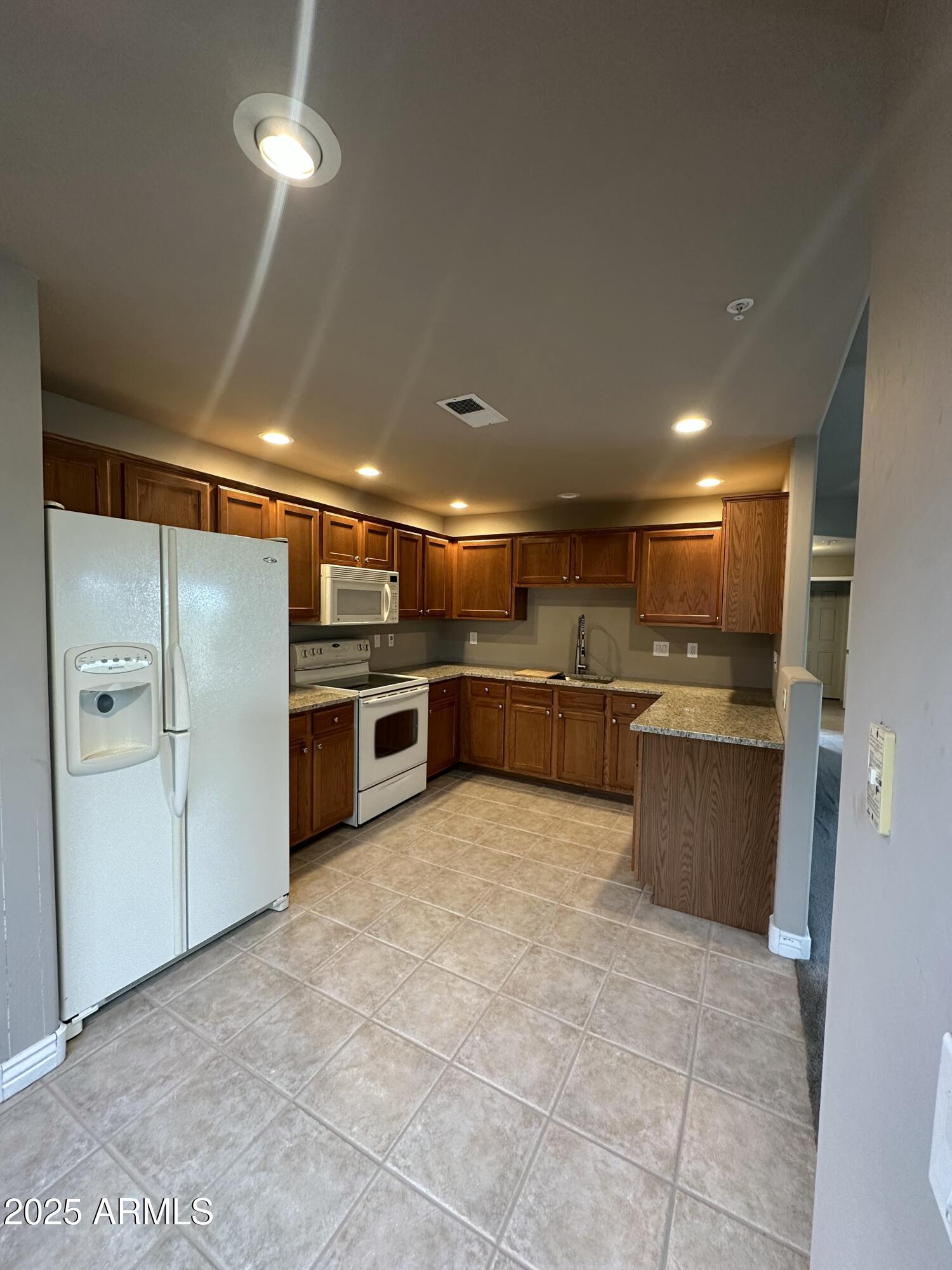 16801 N 94TH Street 2061