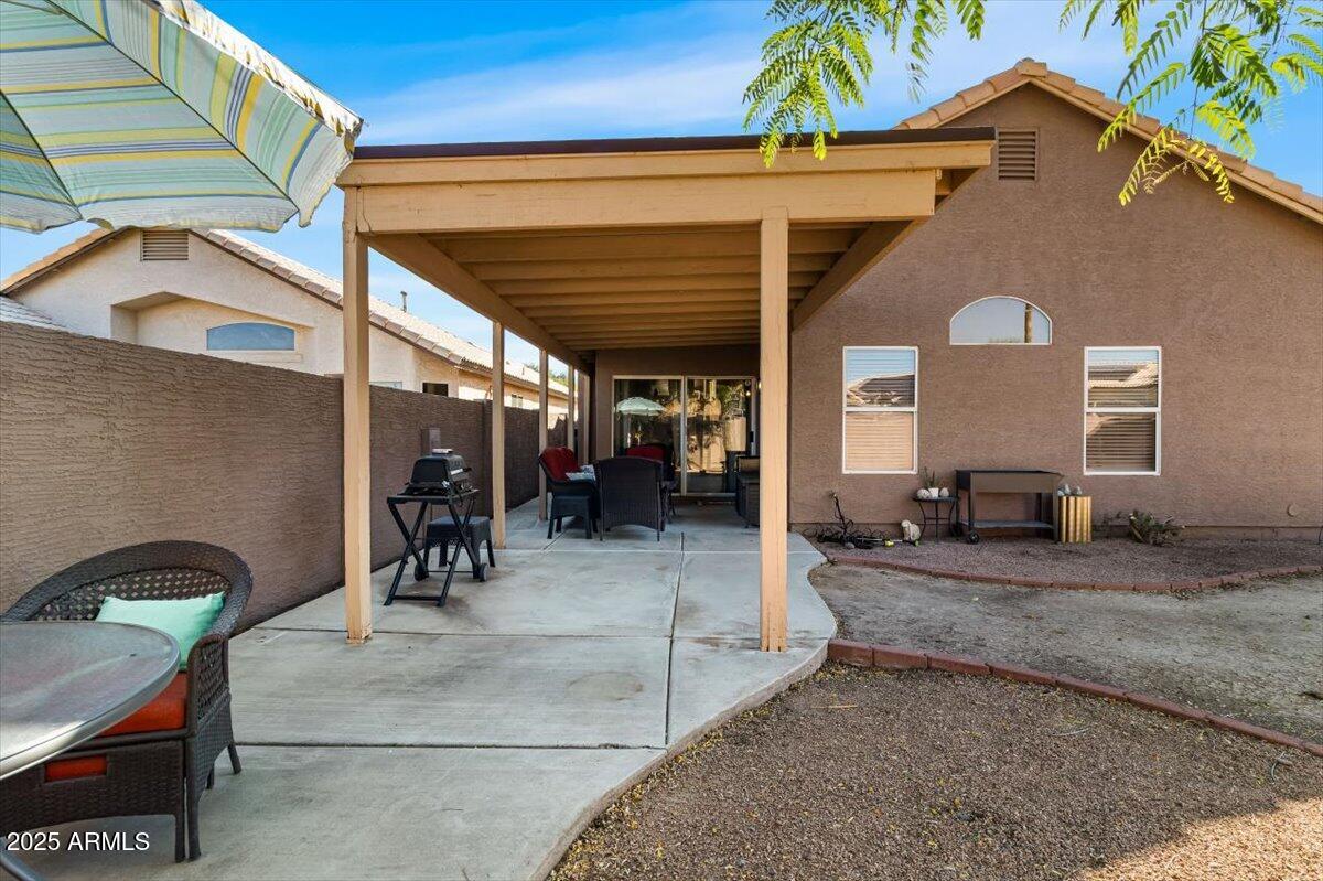 110 W ROSEMONTE Drive