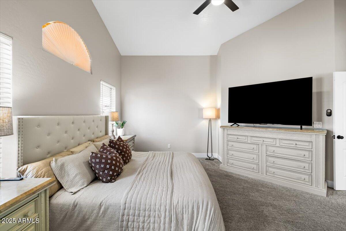 110 W ROSEMONTE Drive