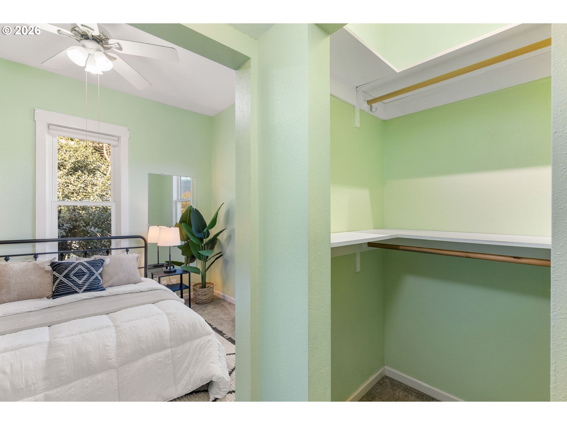 210 E SHERMAN AVE