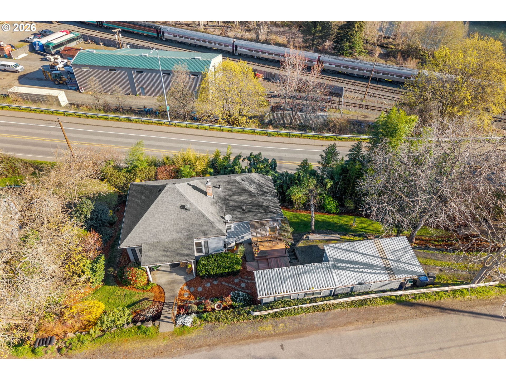 210 E SHERMAN AVE
