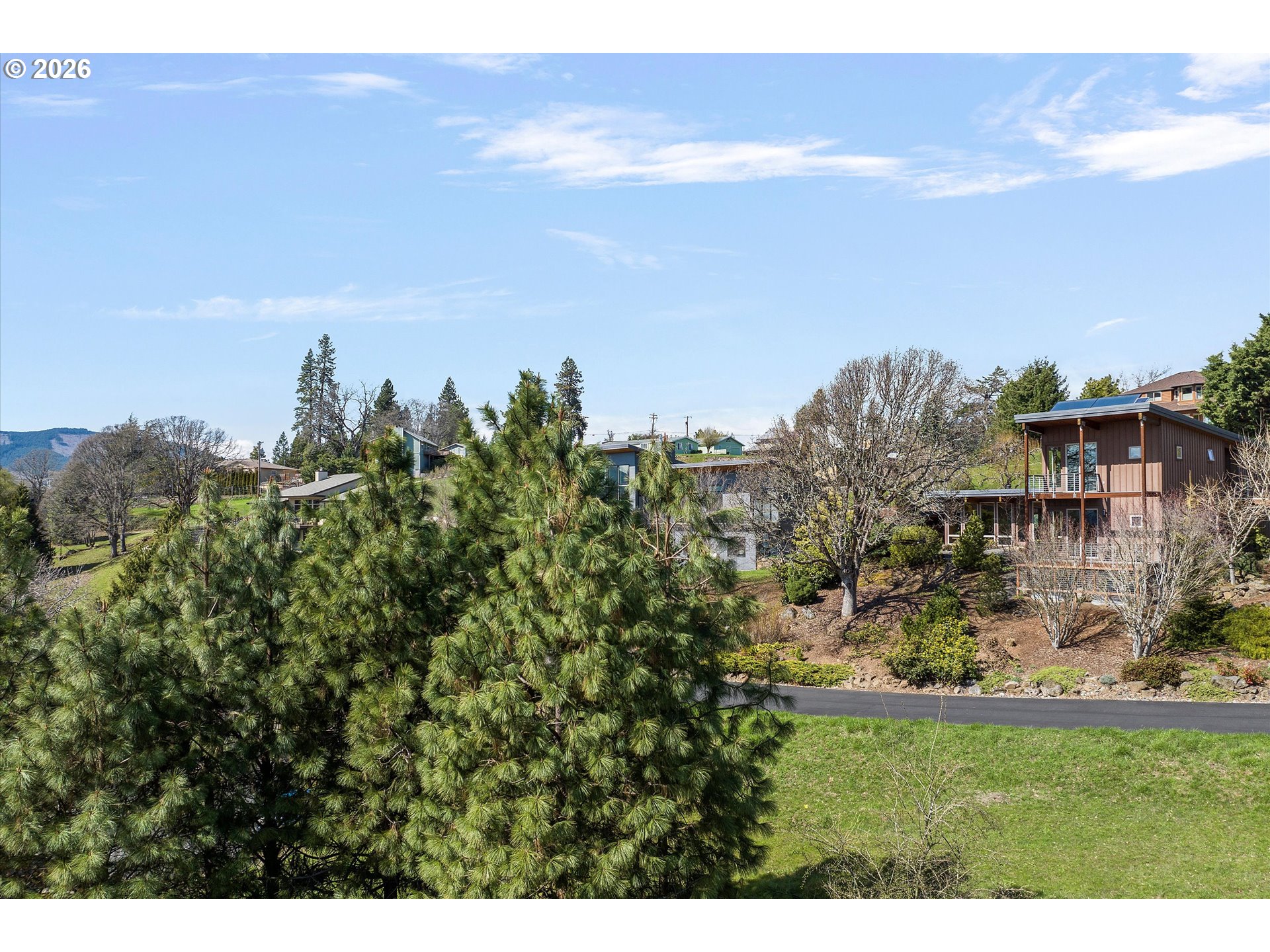 105 ALTA VISTA RD