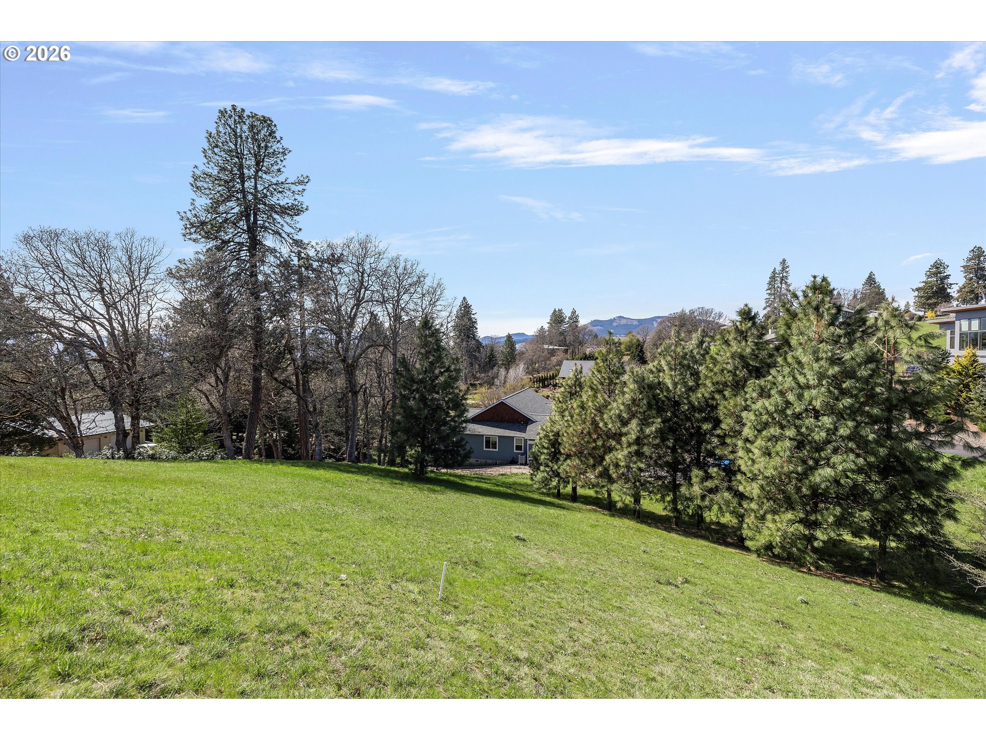 105 ALTA VISTA RD