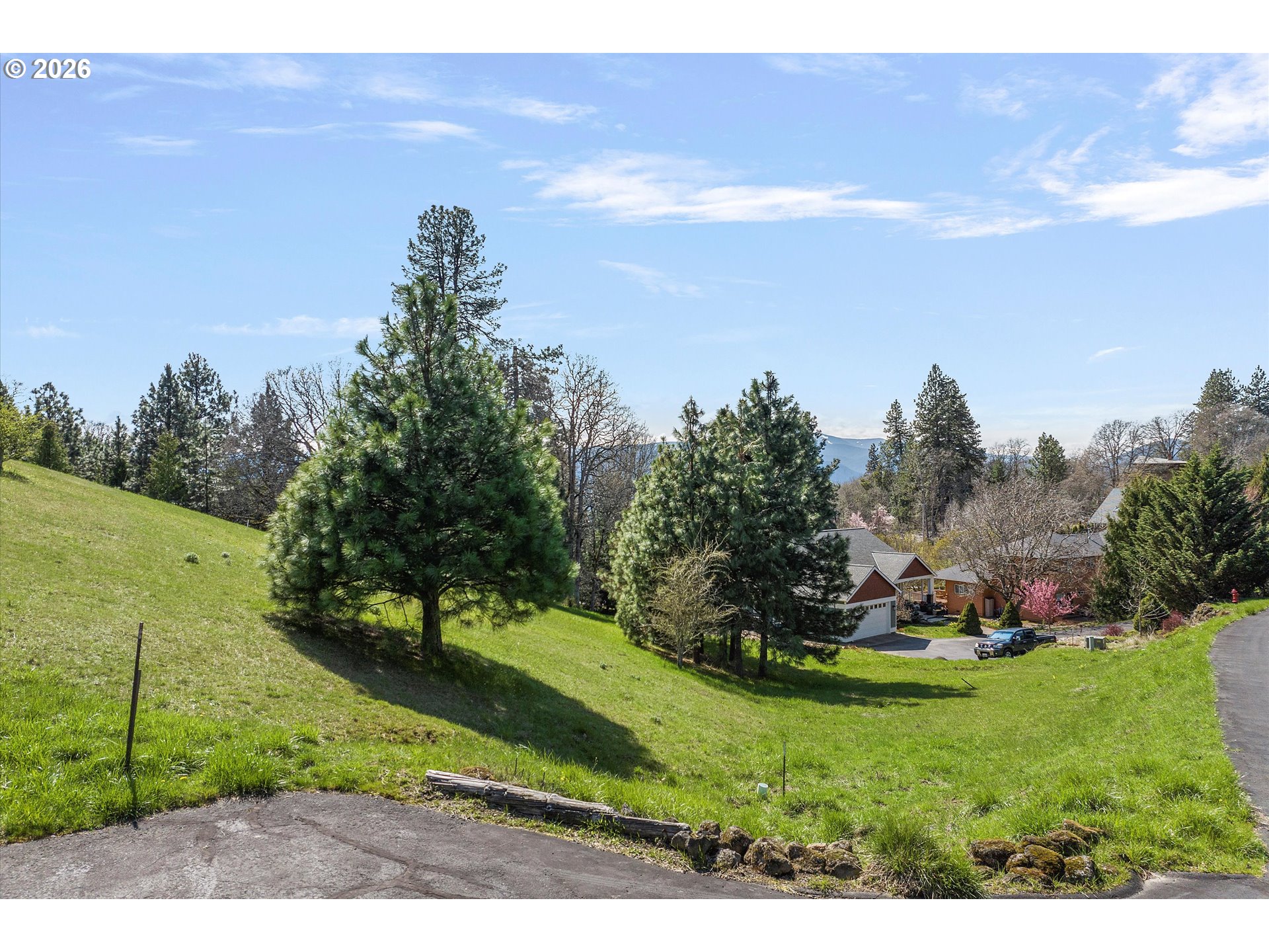 105 ALTA VISTA RD