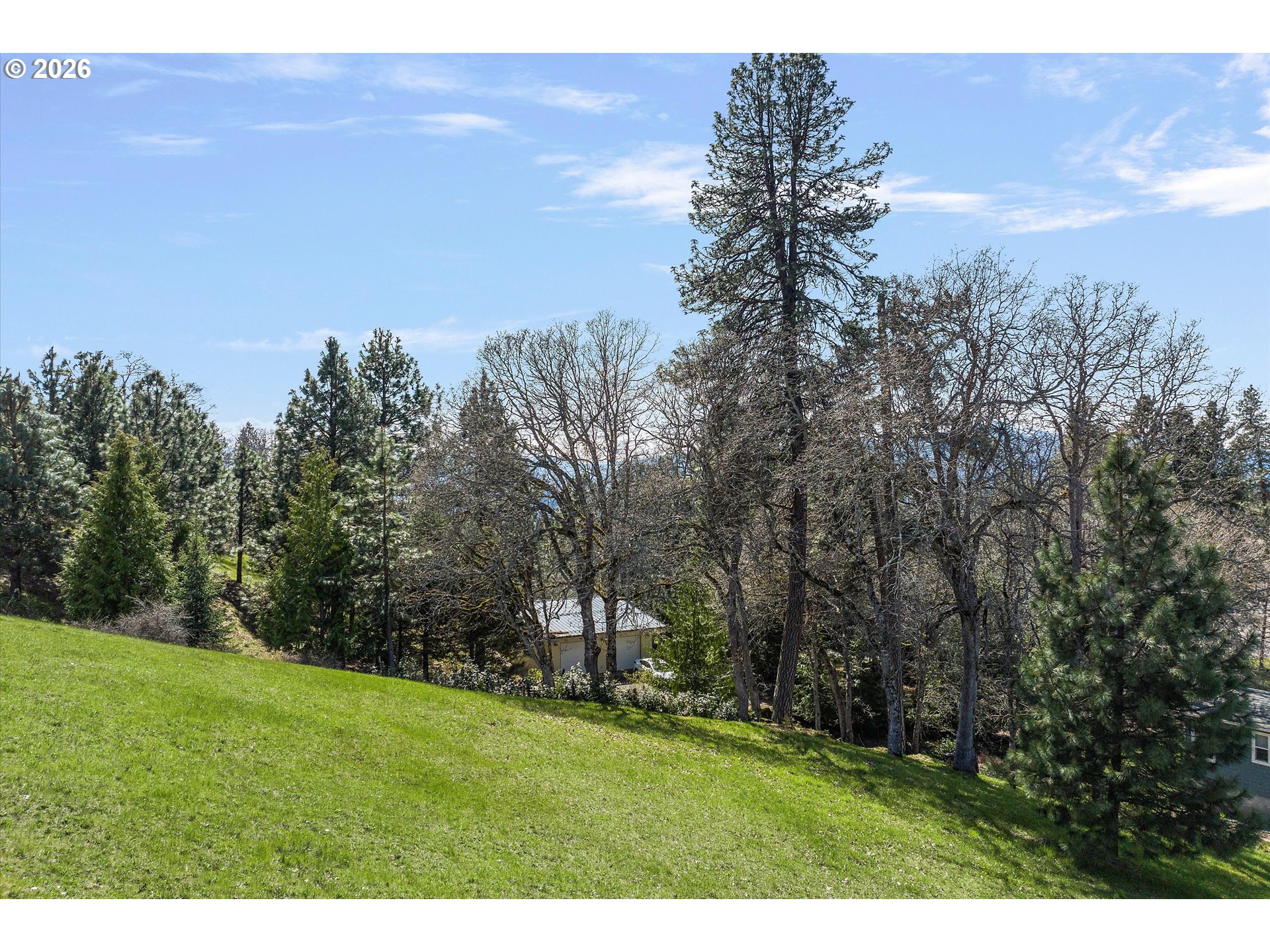 105 ALTA VISTA RD