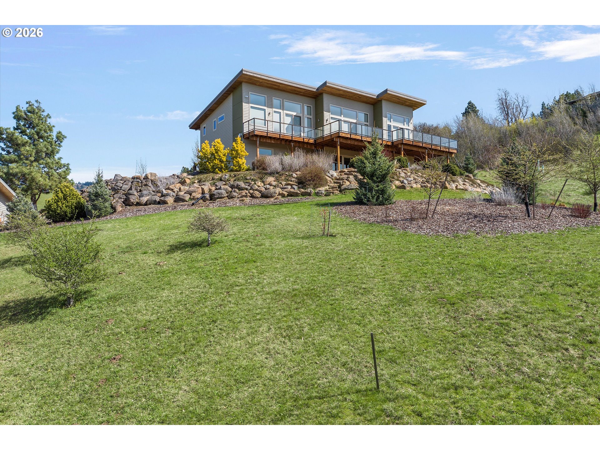 105 ALTA VISTA RD