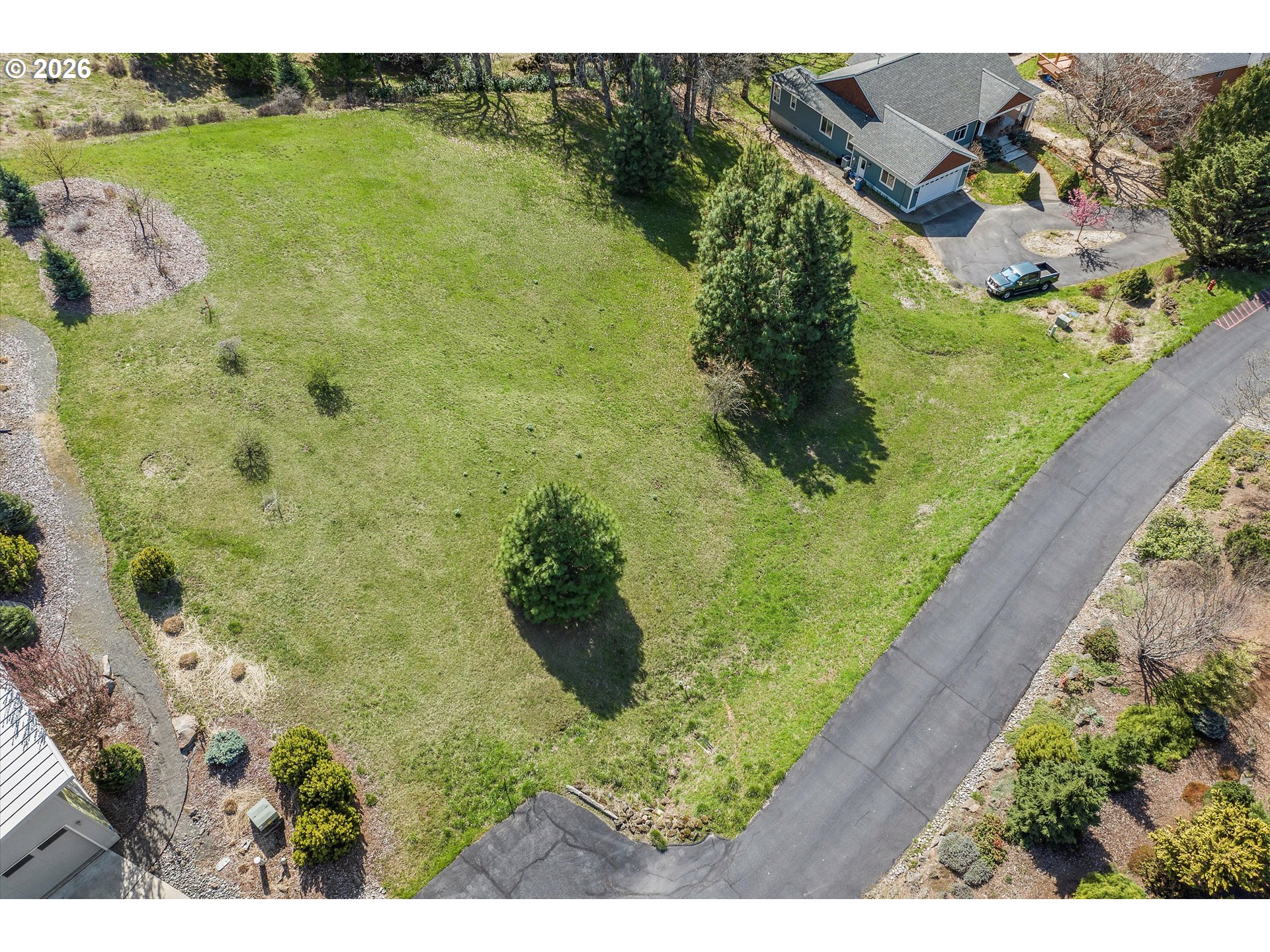 105 ALTA VISTA RD