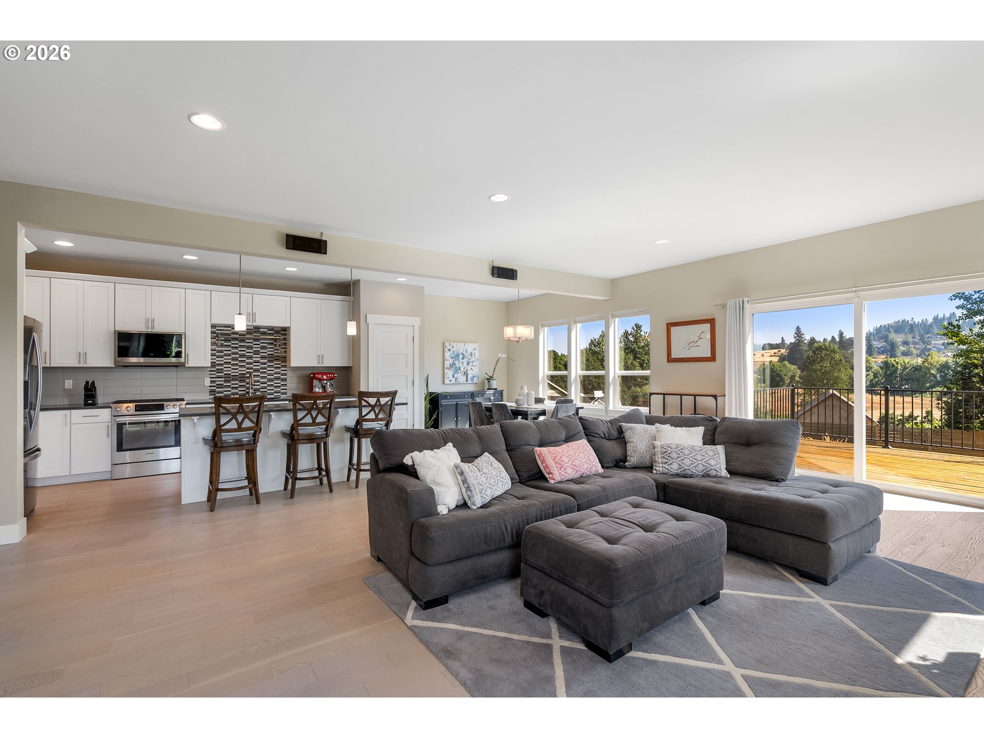 315 NW WEDRICK DR