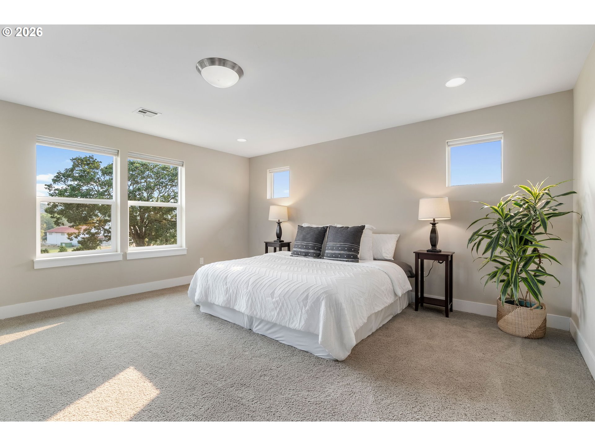 315 NW WEDRICK DR