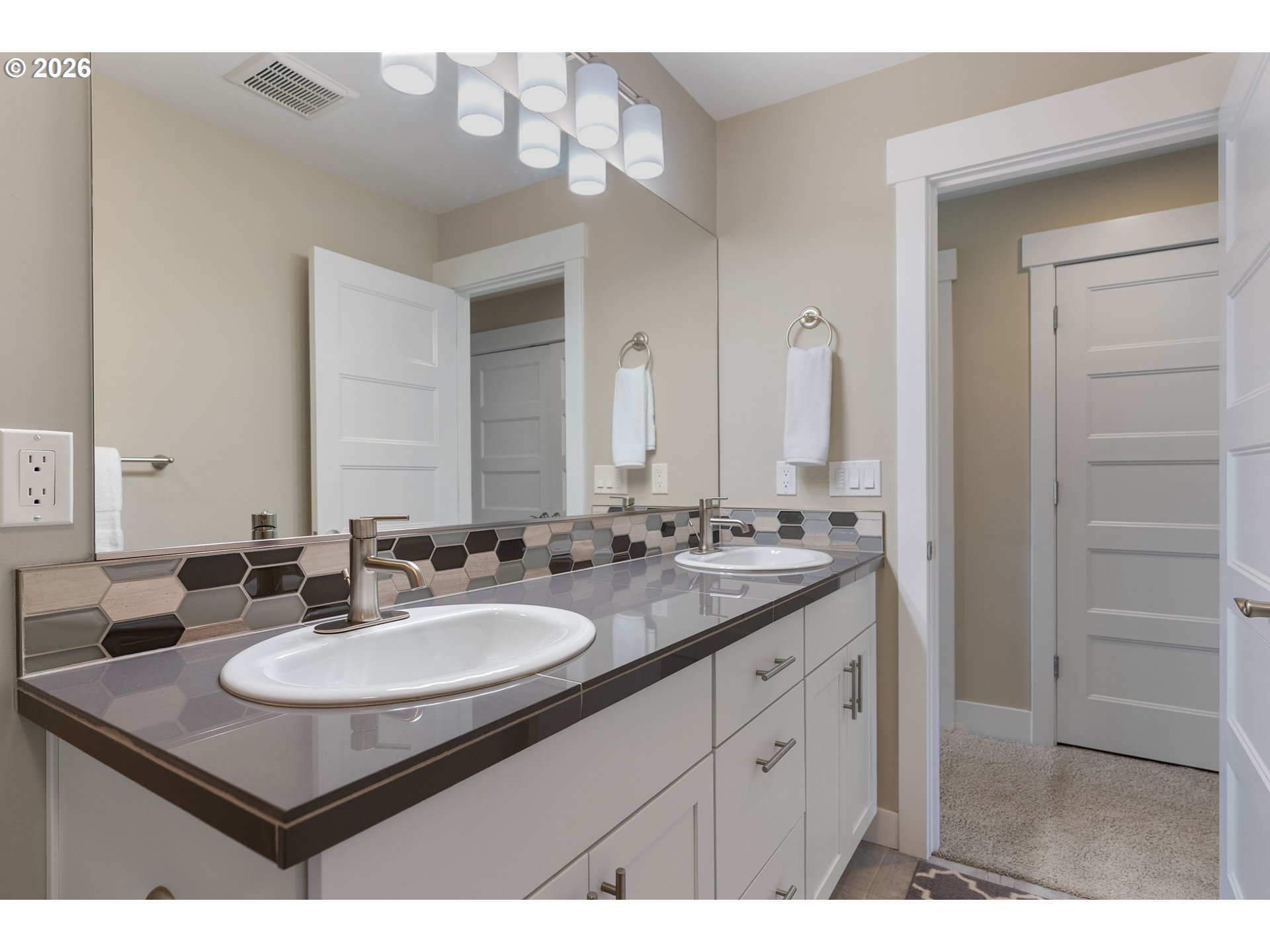 315 NW WEDRICK DR