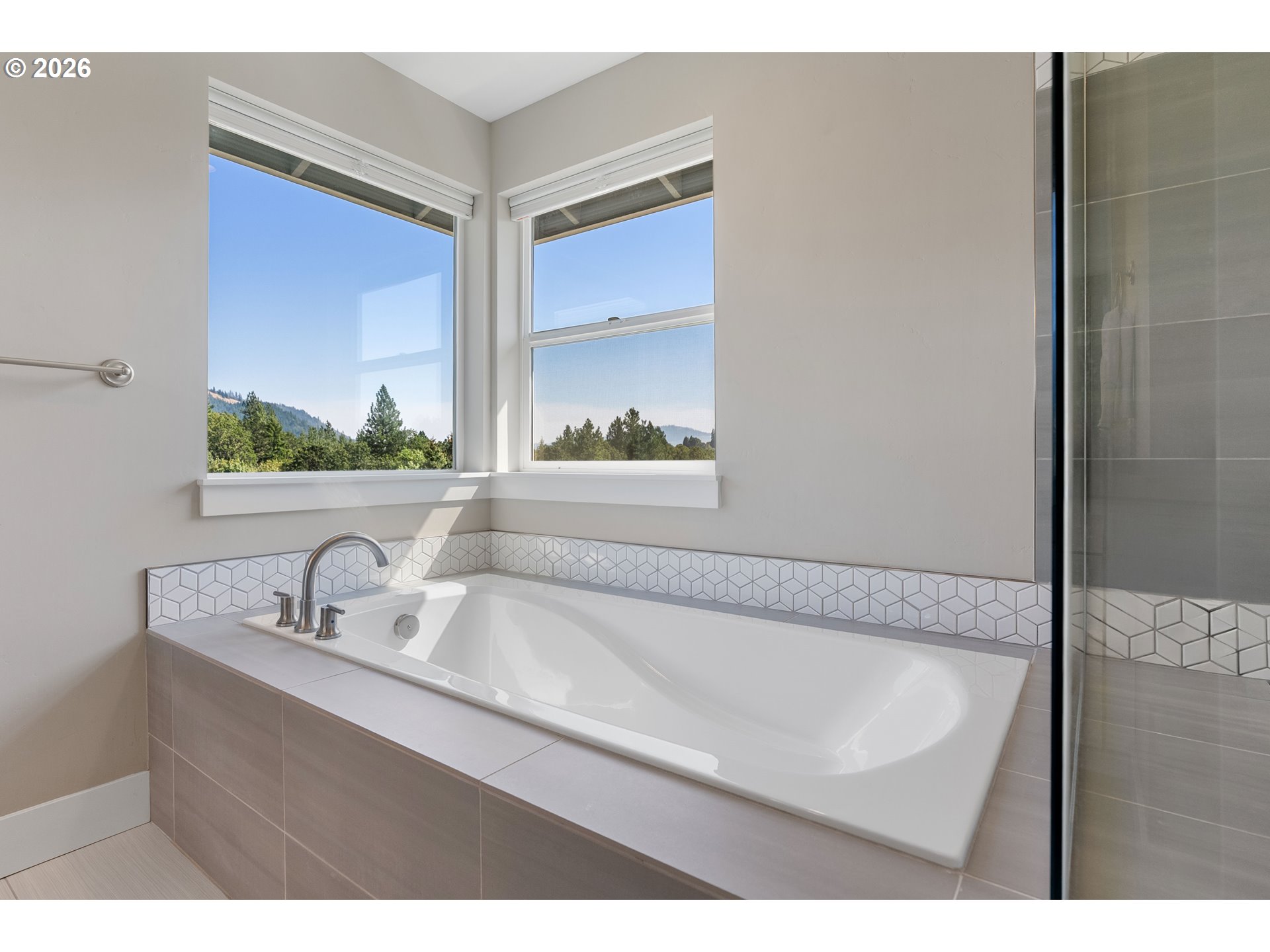 315 NW WEDRICK DR