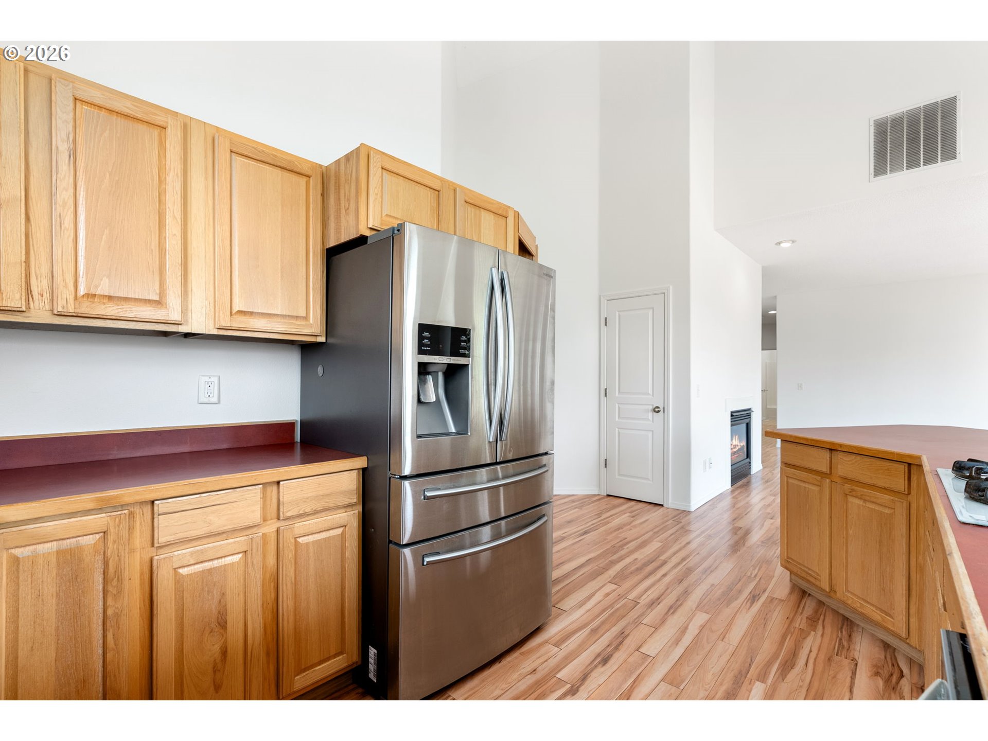 606 RIDGEVIEW CT