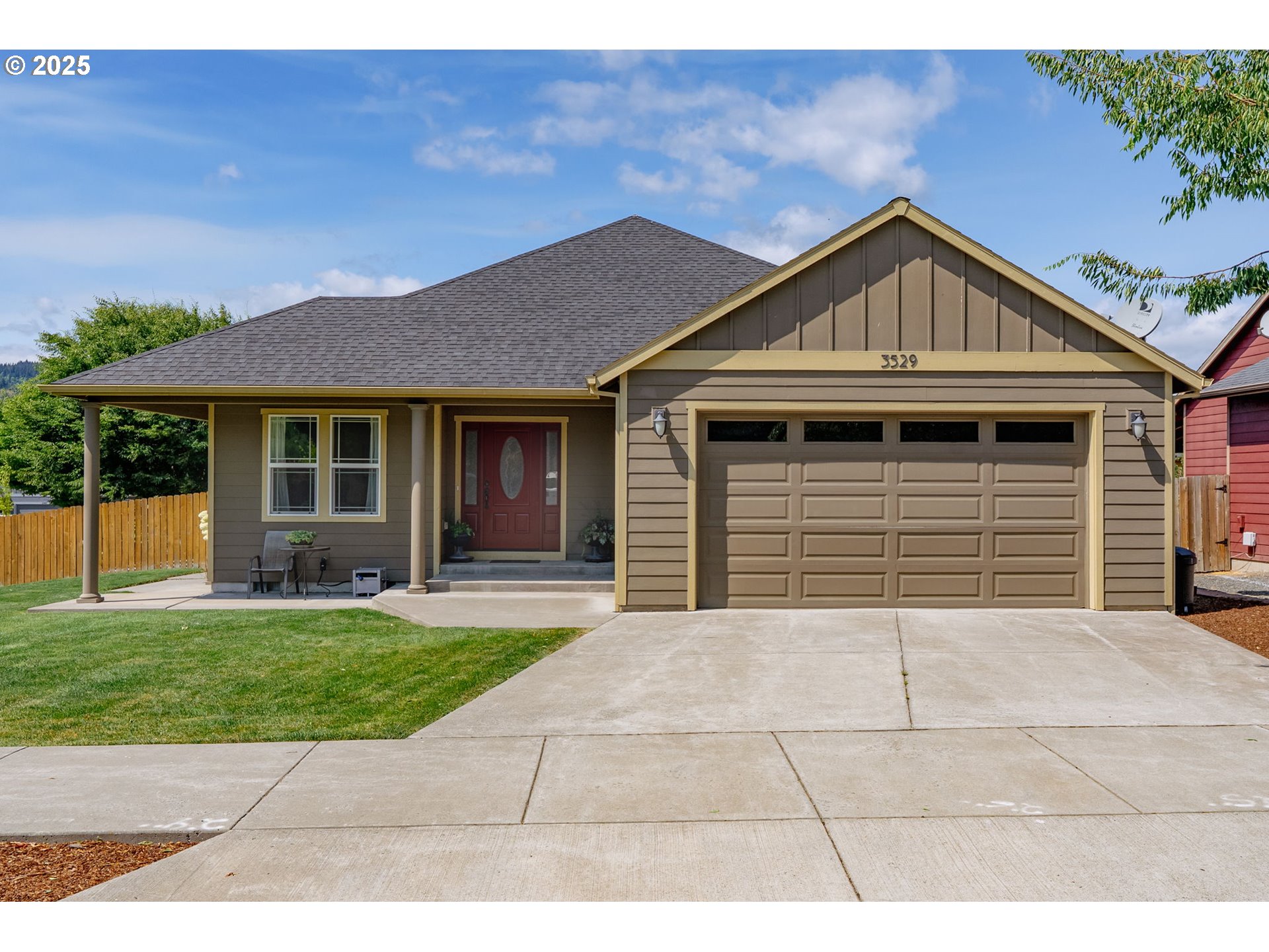 3529 JONES LOOP