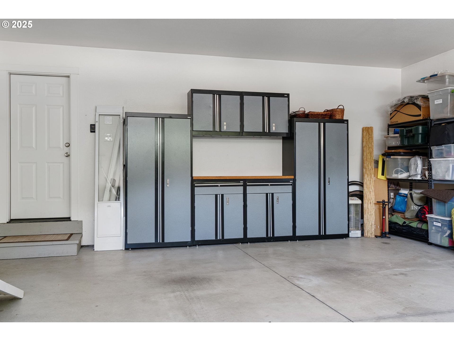3529 JONES LOOP