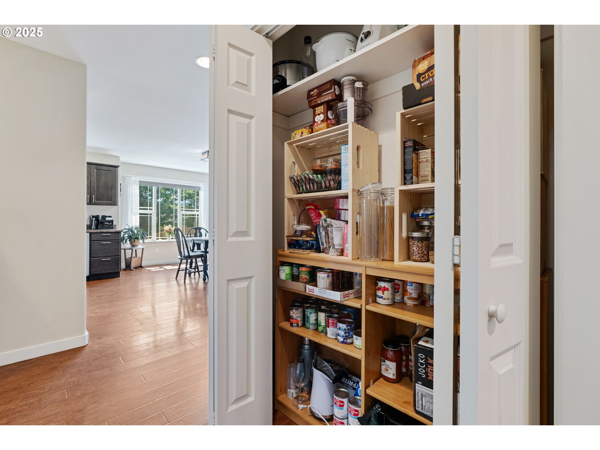 3529 JONES LOOP