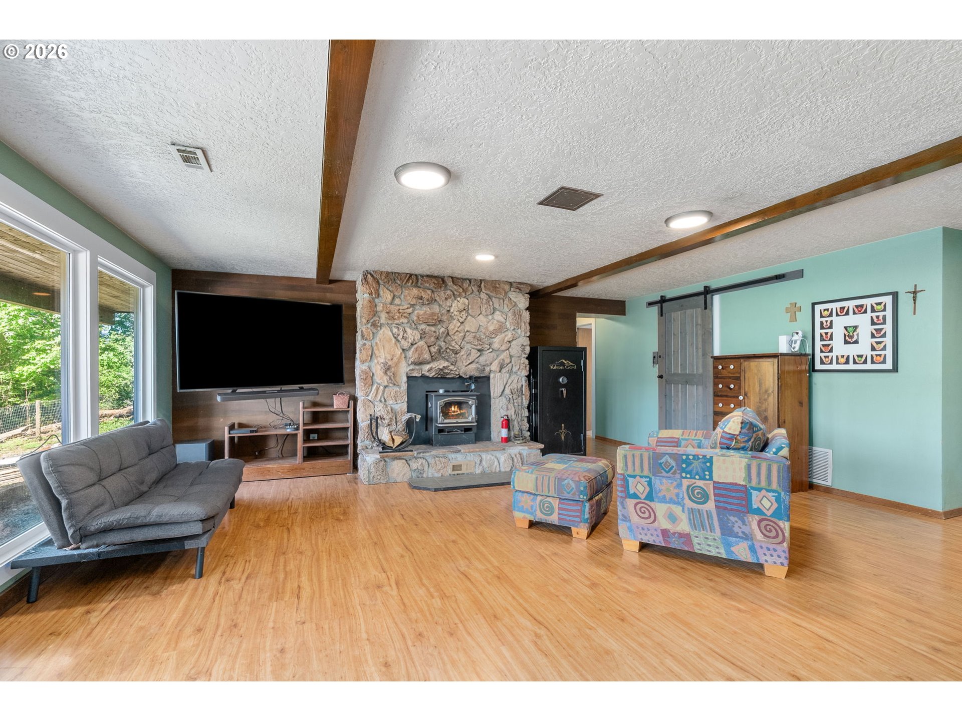 47645 E COLUMBIA RIVER HWY