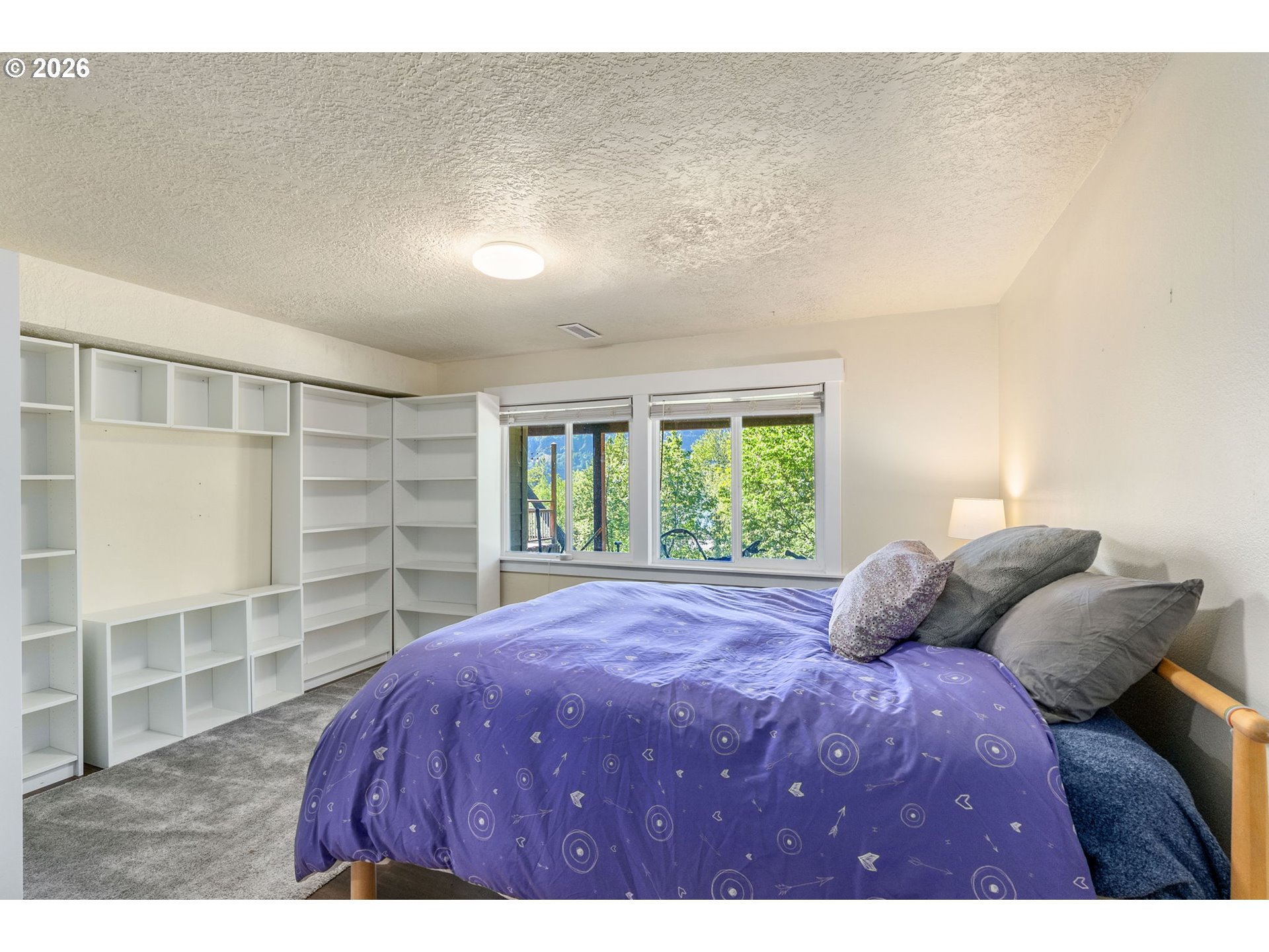 47645 E COLUMBIA RIVER HWY