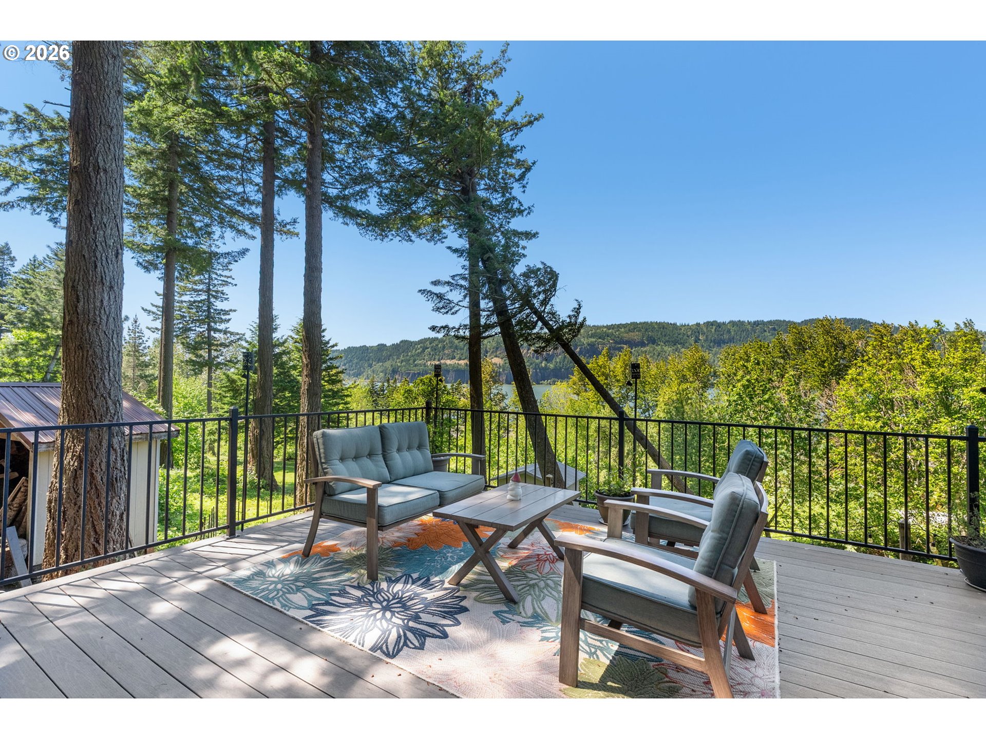 47645 E COLUMBIA RIVER HWY
