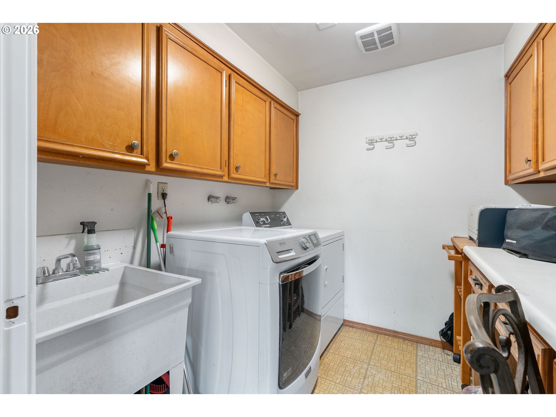 47645 E COLUMBIA RIVER HWY