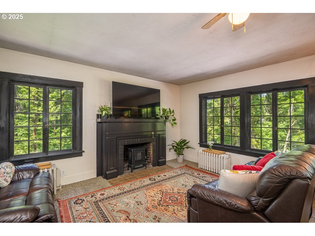 3405 WINE COUNTRY AVE