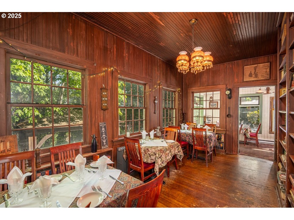 3405 WINE COUNTRY AVE