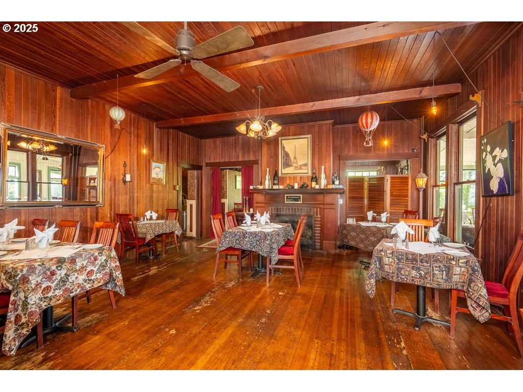 3405 WINE COUNTRY AVE