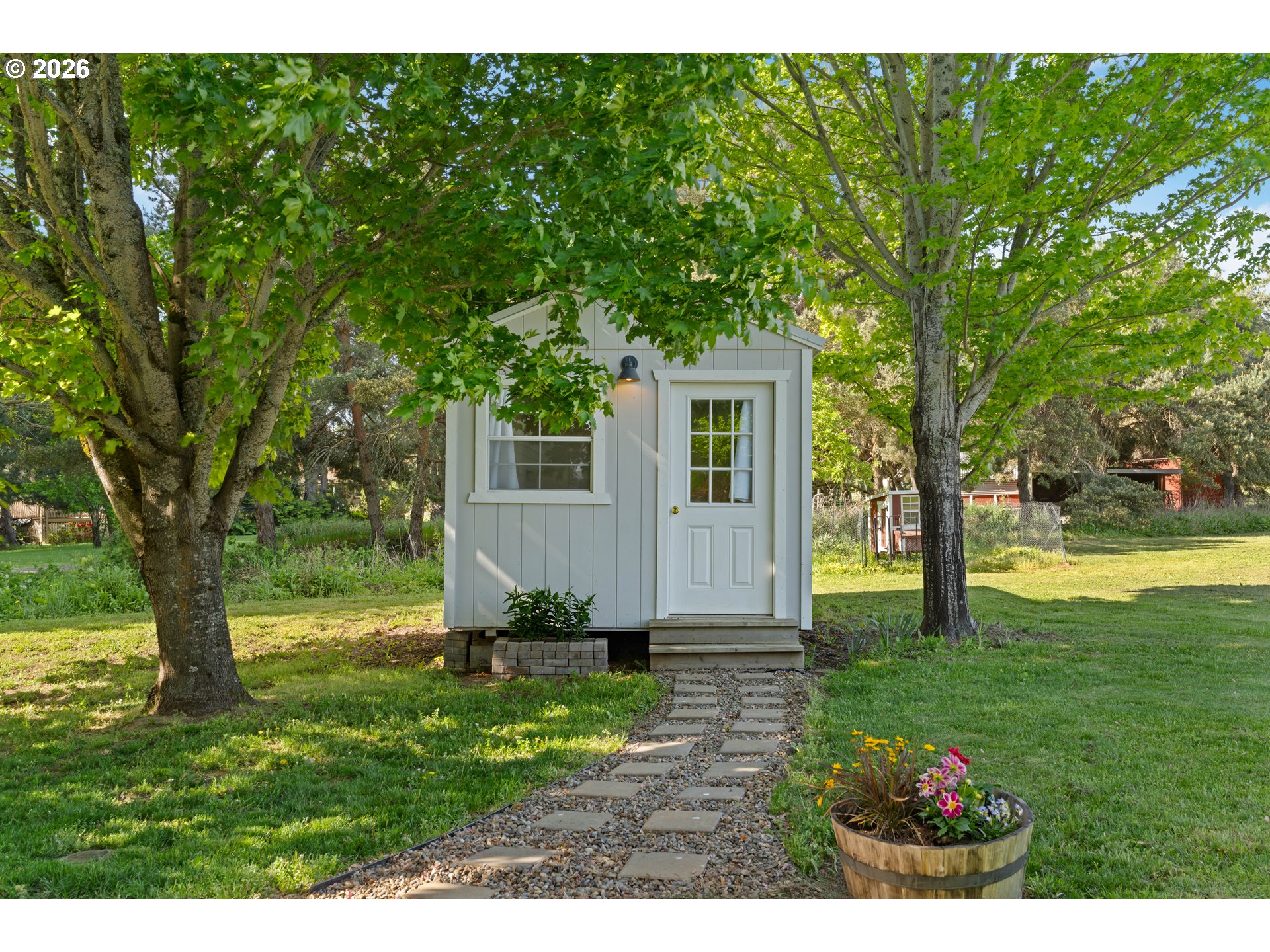 1051 CANNON DR
