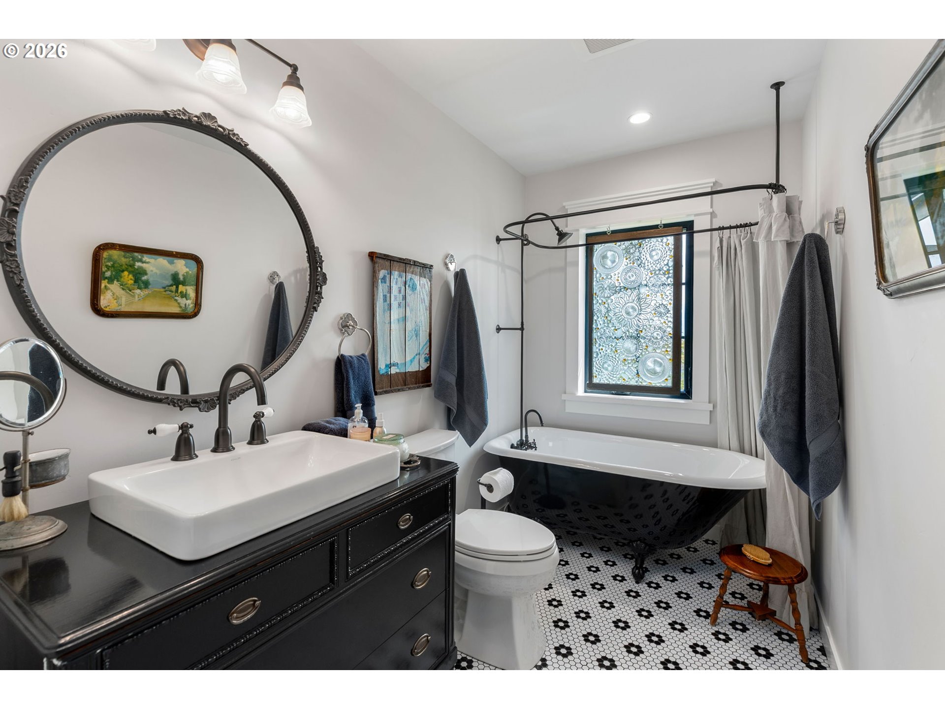 3386 WYEAST RD