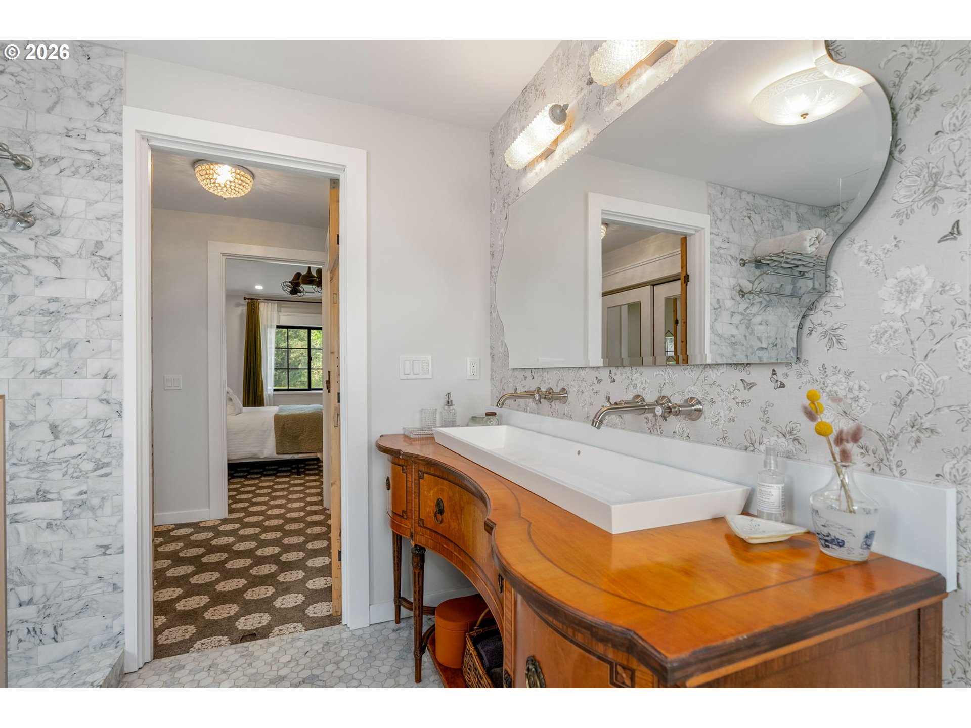 3386 WYEAST RD