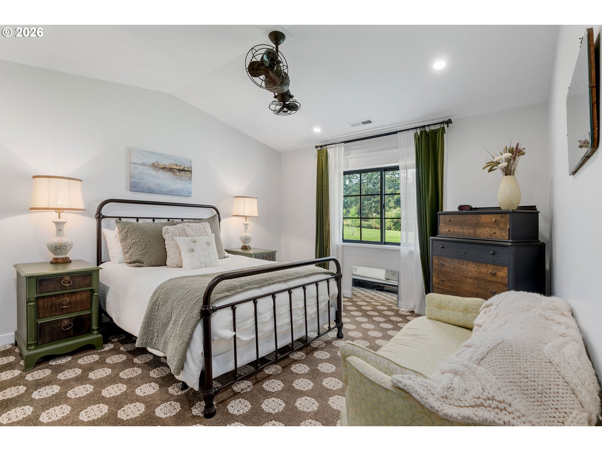 3386 WYEAST RD