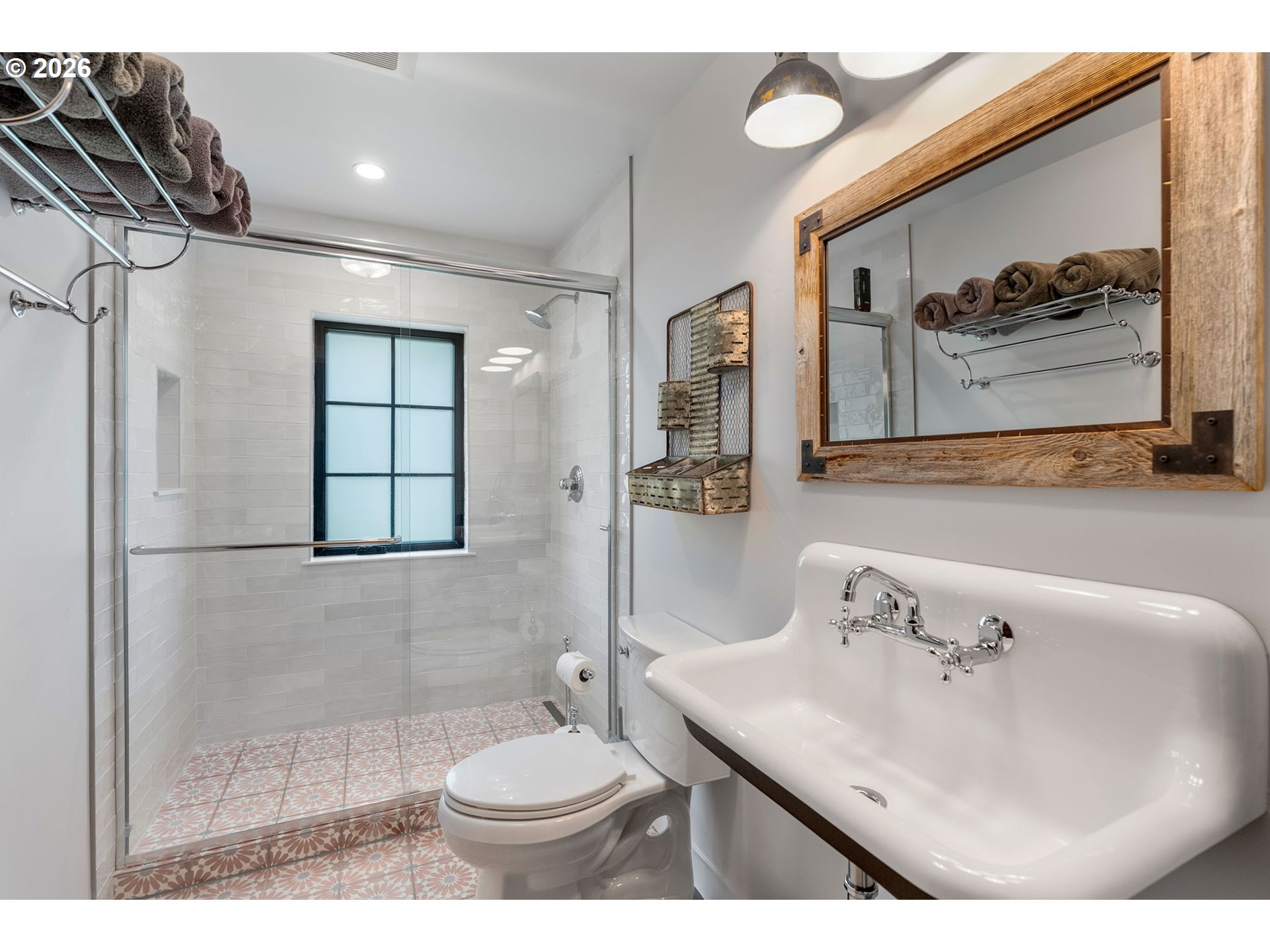3386 WYEAST RD