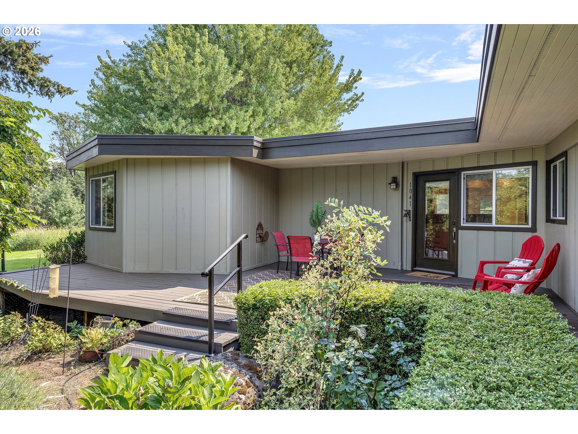 1041 CANNON DR