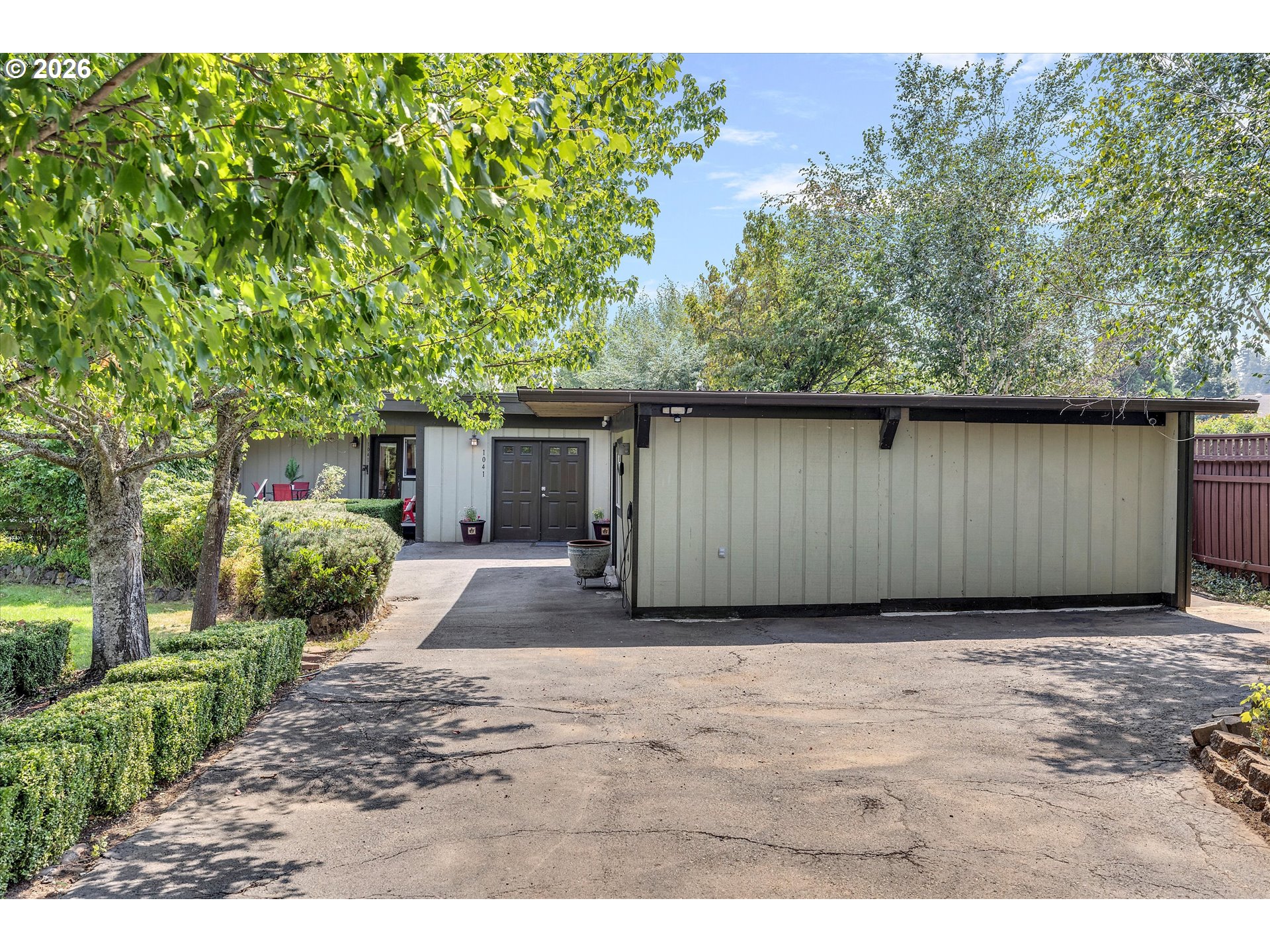 1041 CANNON DR