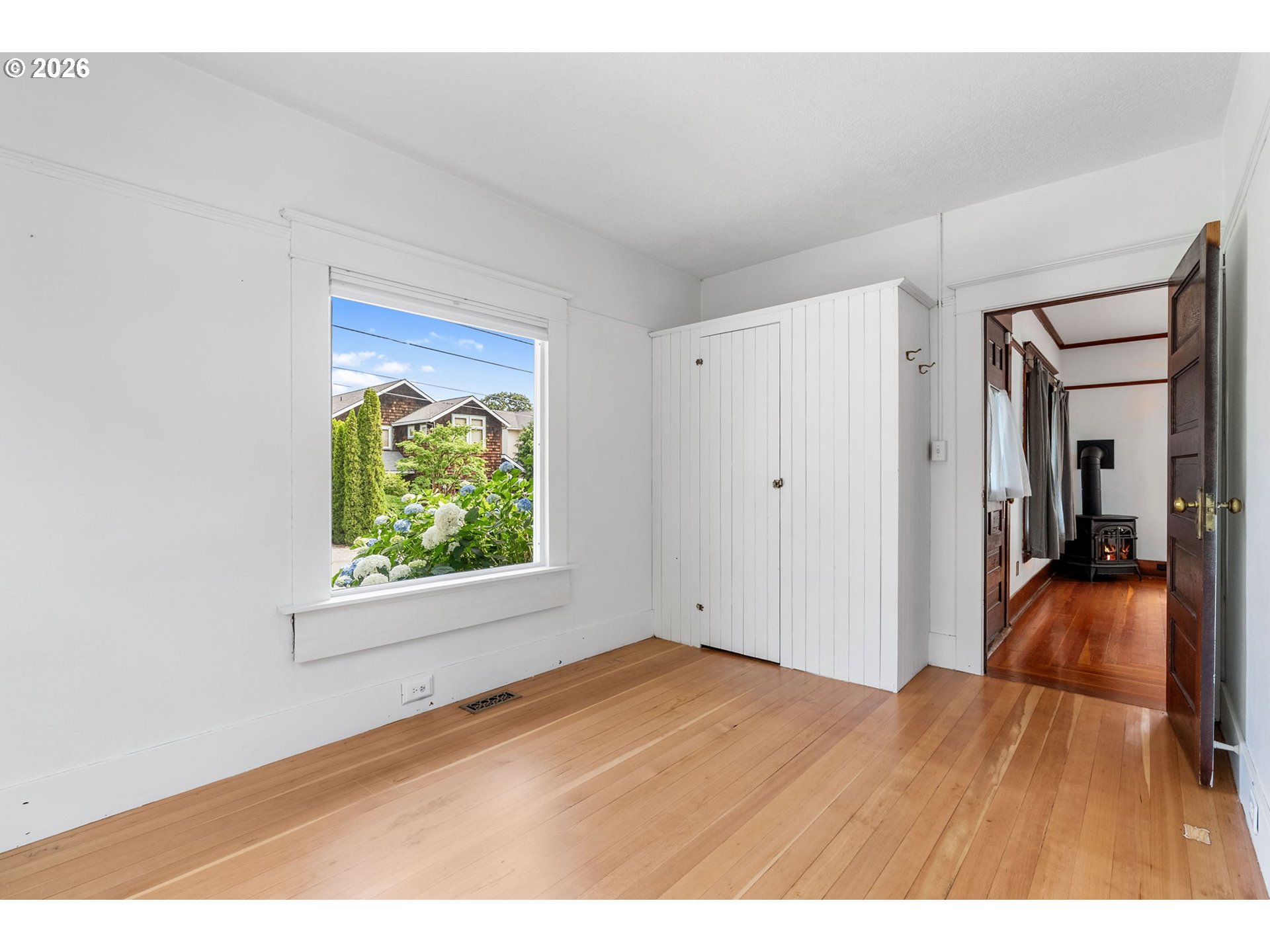 1517 COLUMBIA