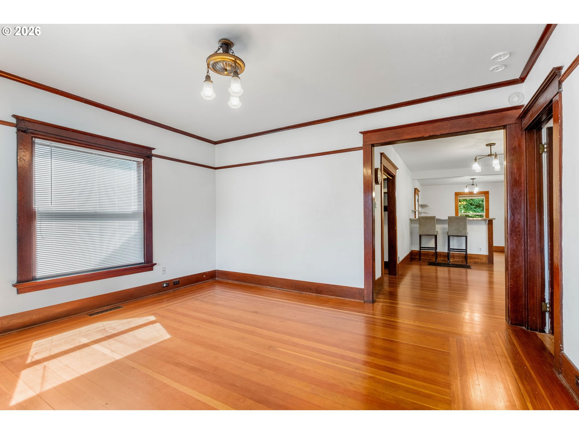 1517 COLUMBIA