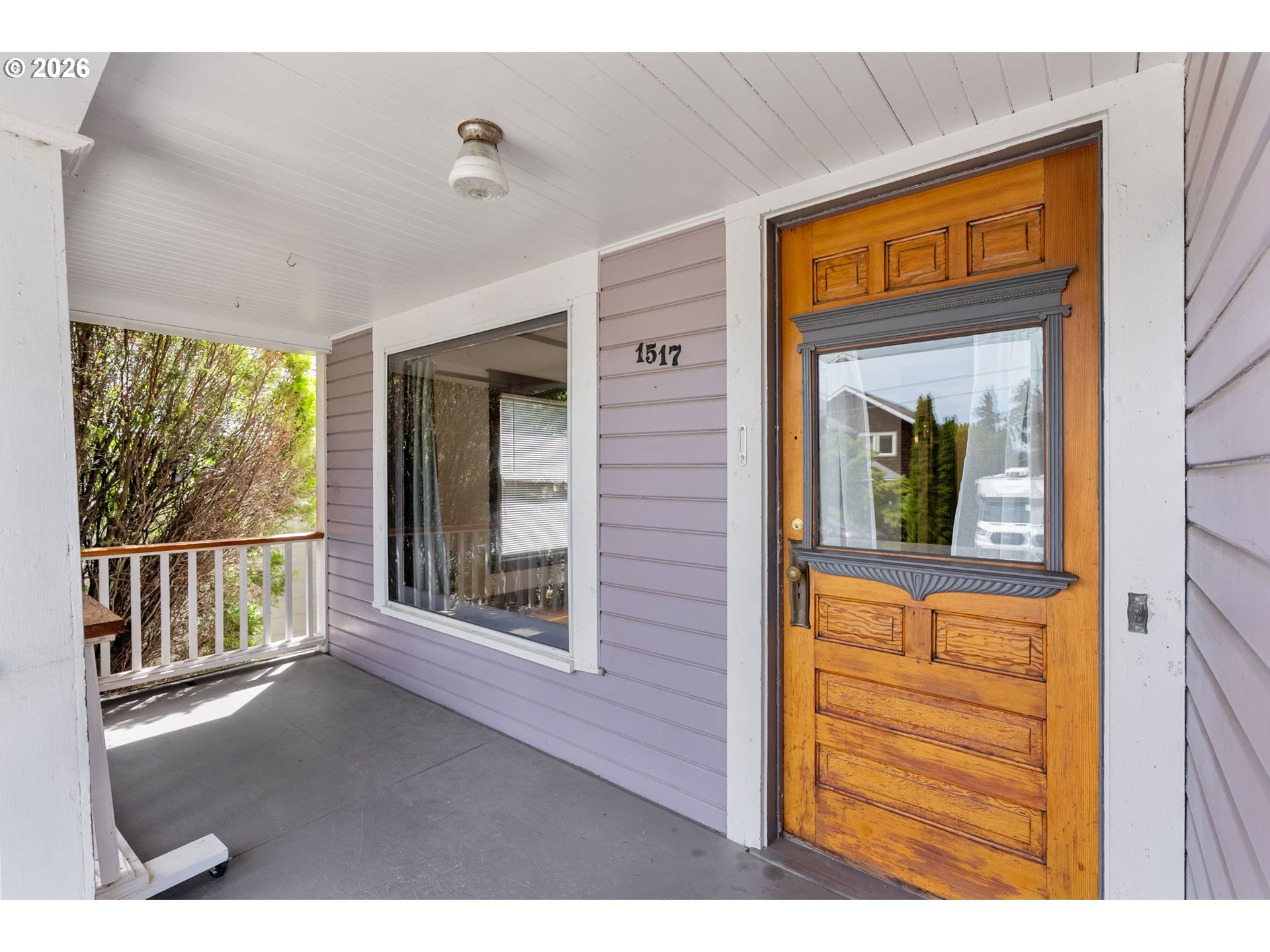 1517 COLUMBIA