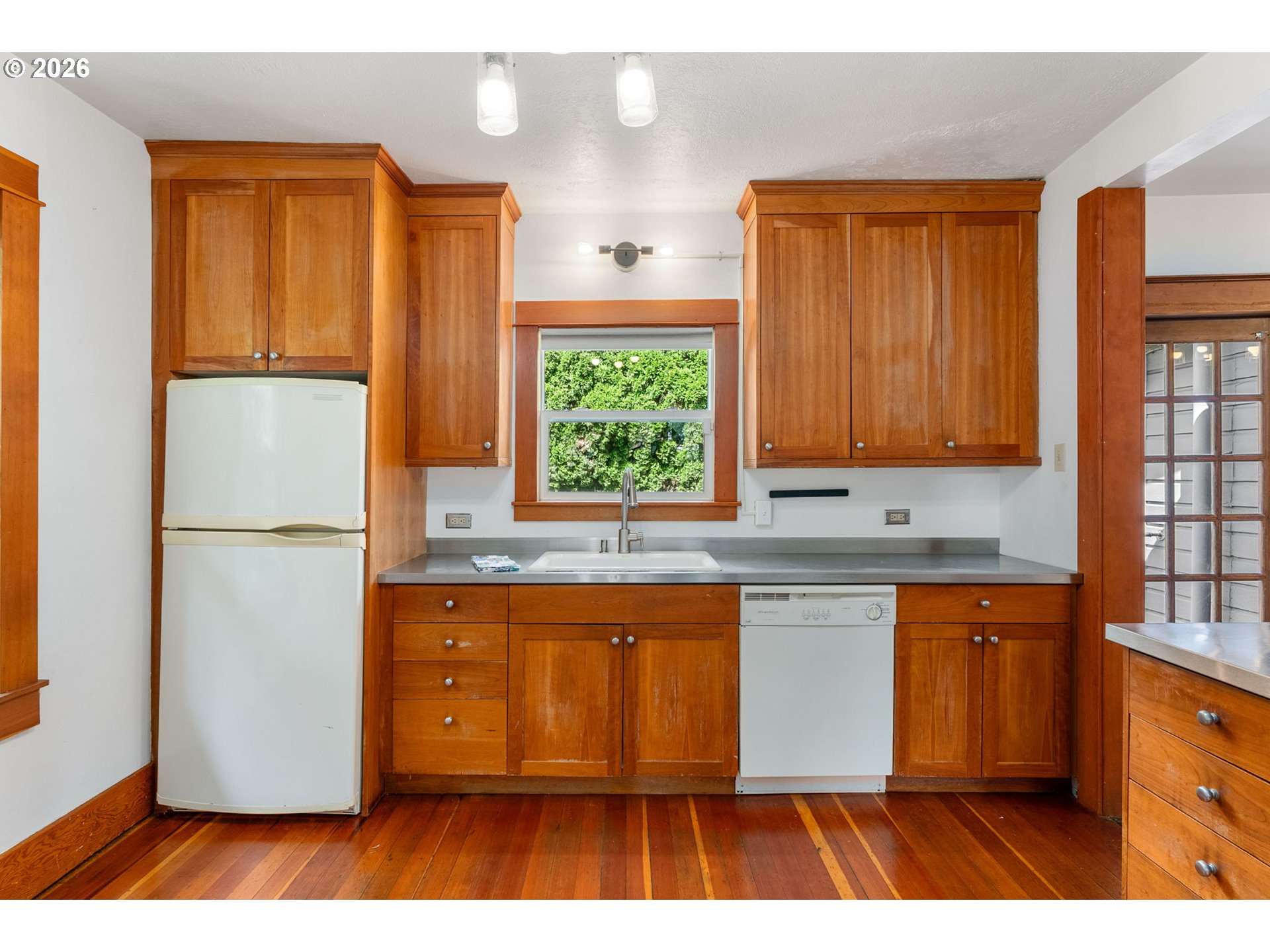 1517 COLUMBIA